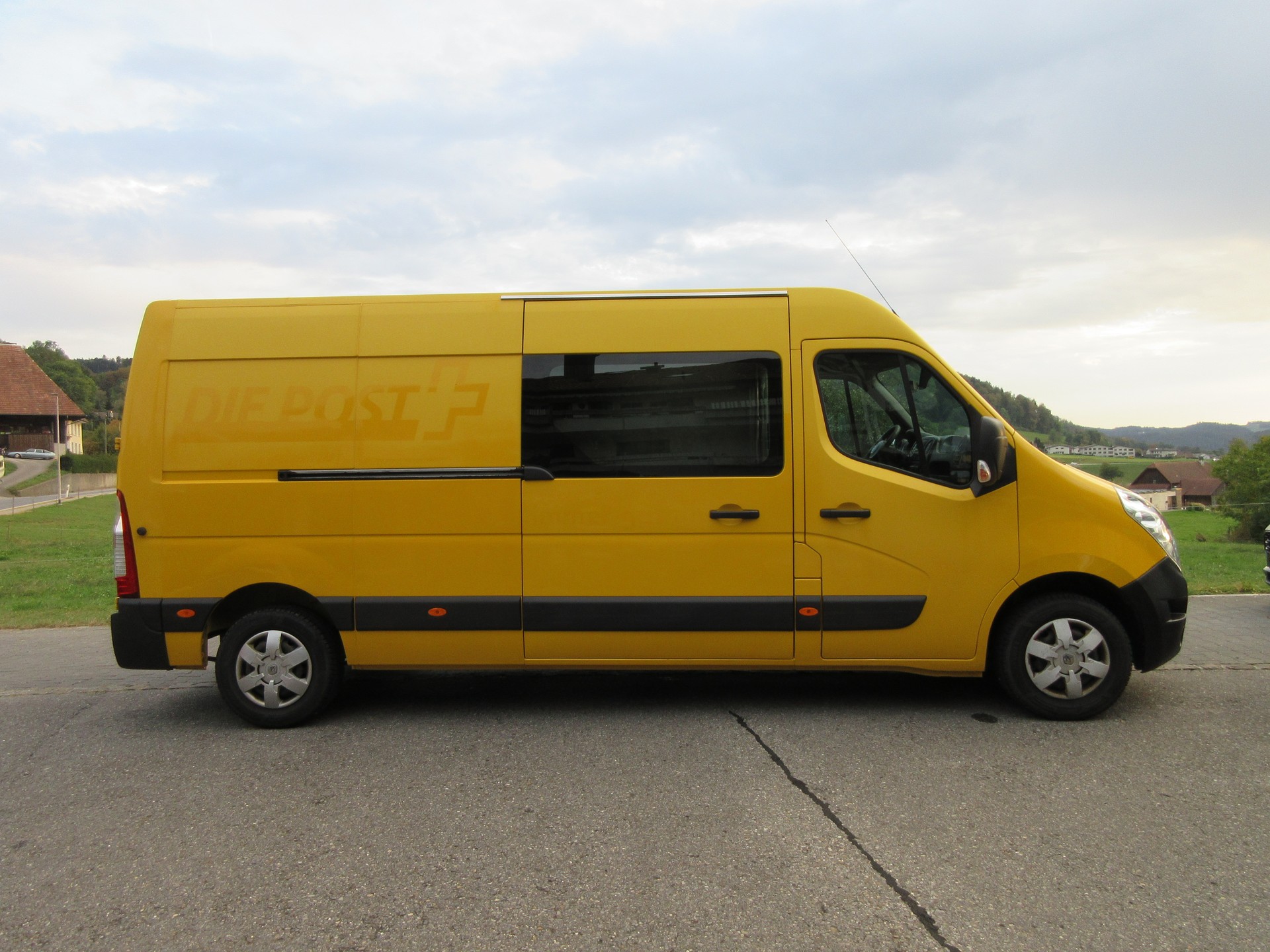 RENAULT Master T35 2.3dCi 130 L3H2-image-0