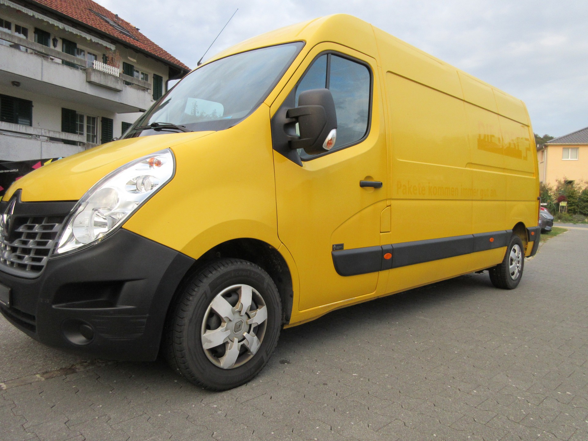 RENAULT Master T35 2.3dCi 130 L3H2-image-4