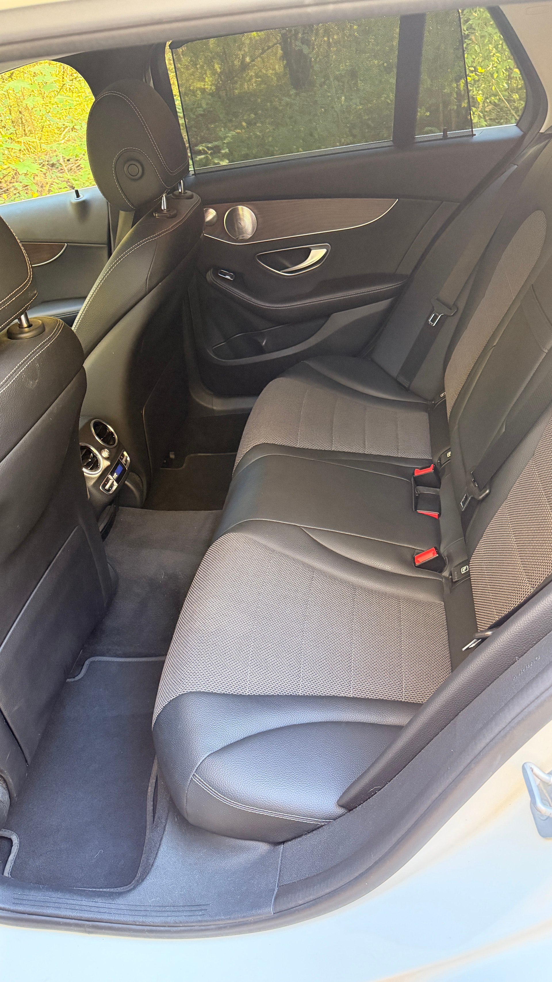 MERCEDES-BENZ C 200 Avantgarde 4matic-image-4
