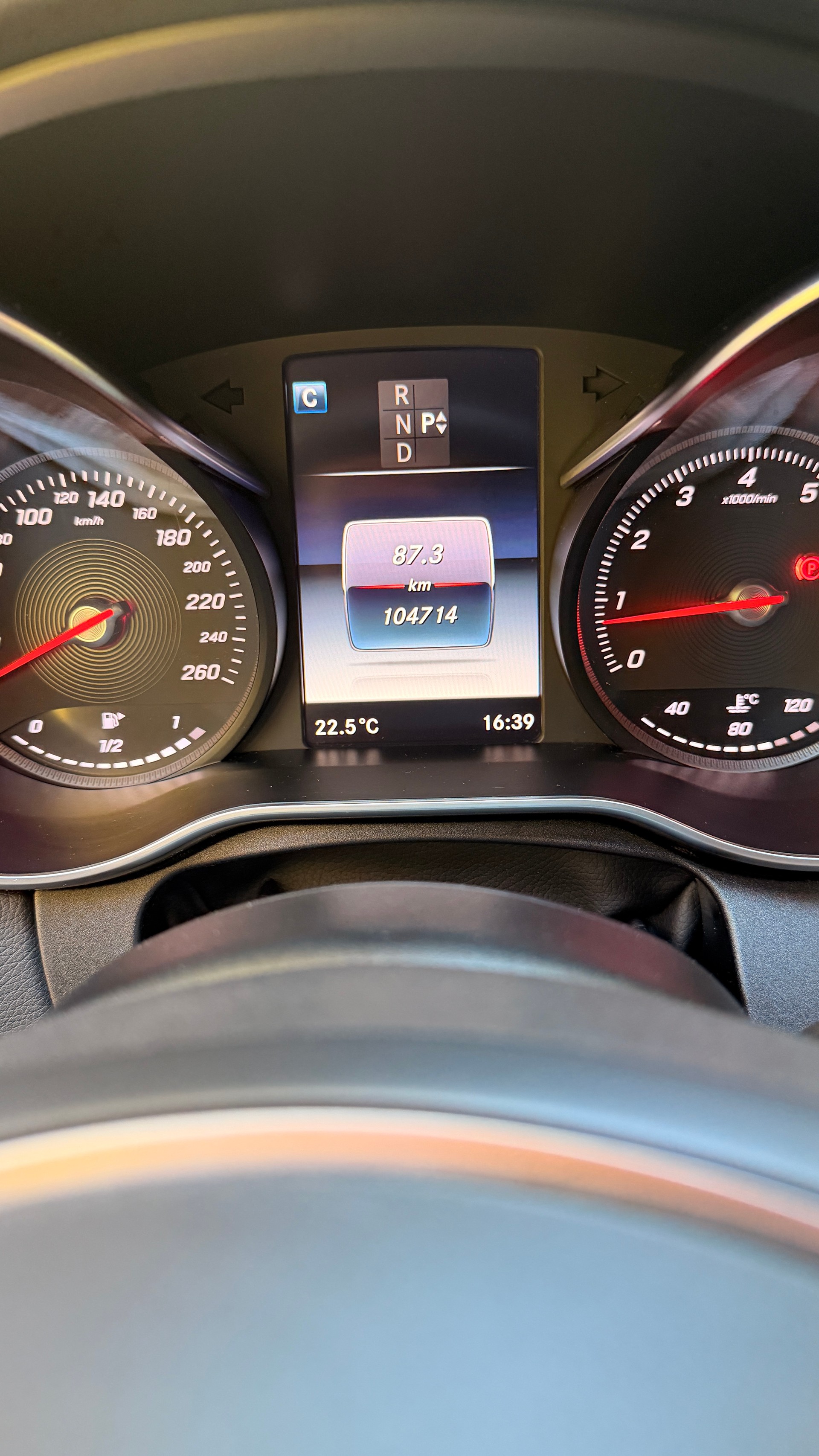 MERCEDES-BENZ C 200 Avantgarde 4matic-image-5