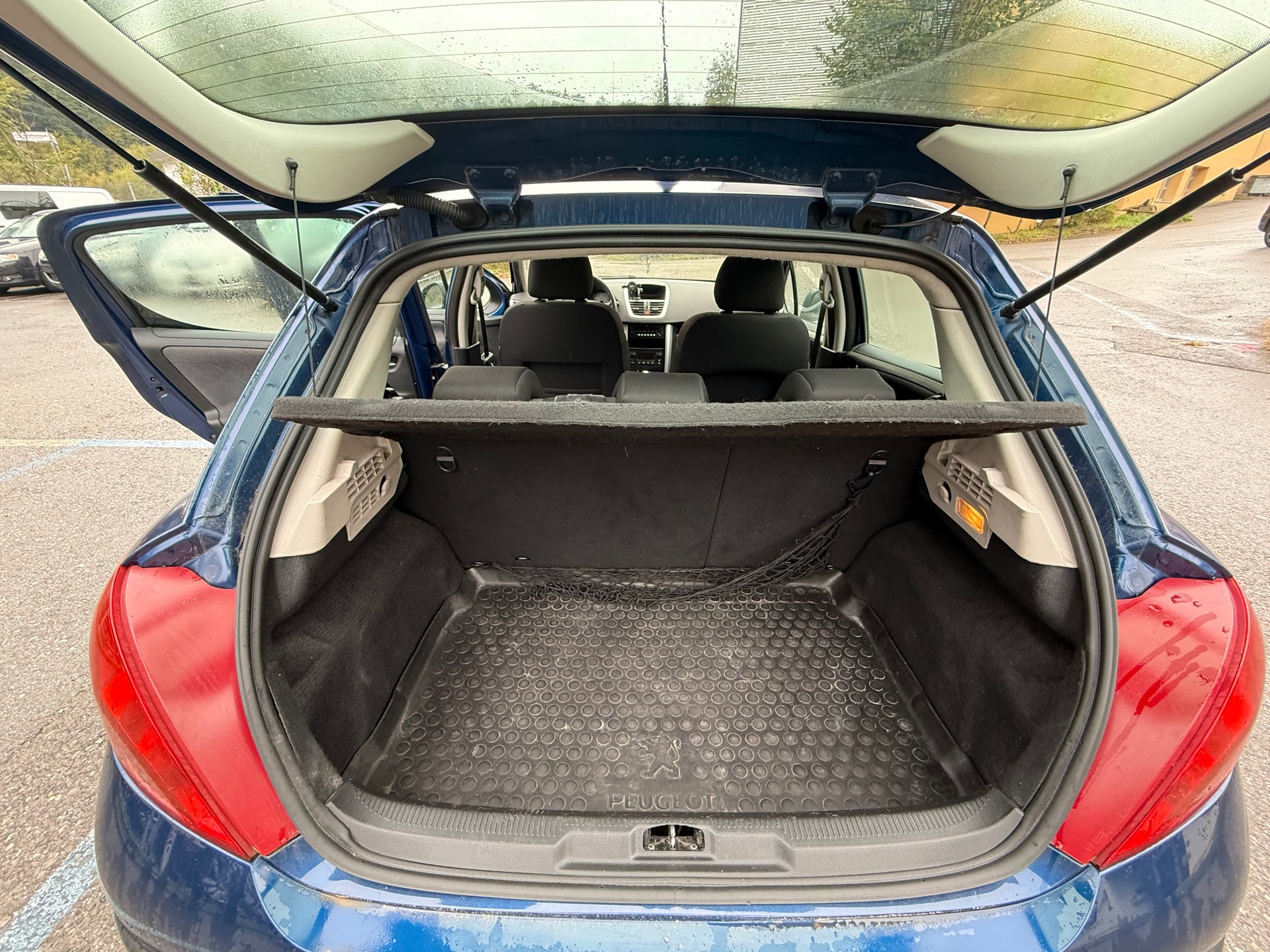 PEUGEOT 207 1.6 16V Black&Silver-image-10