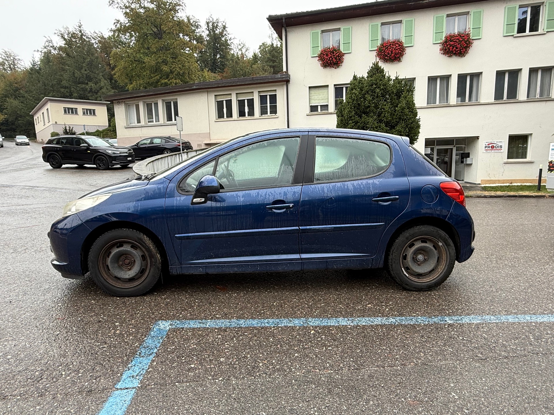 PEUGEOT 207 1.6 16V Black&Silver-showroom-element-2