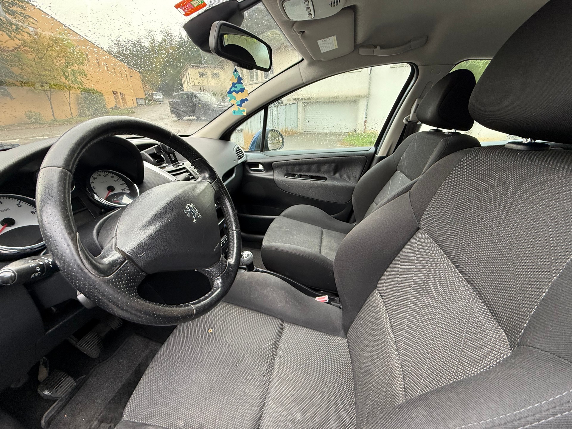 PEUGEOT 207 1.6 16V Black&Silver-image-8
