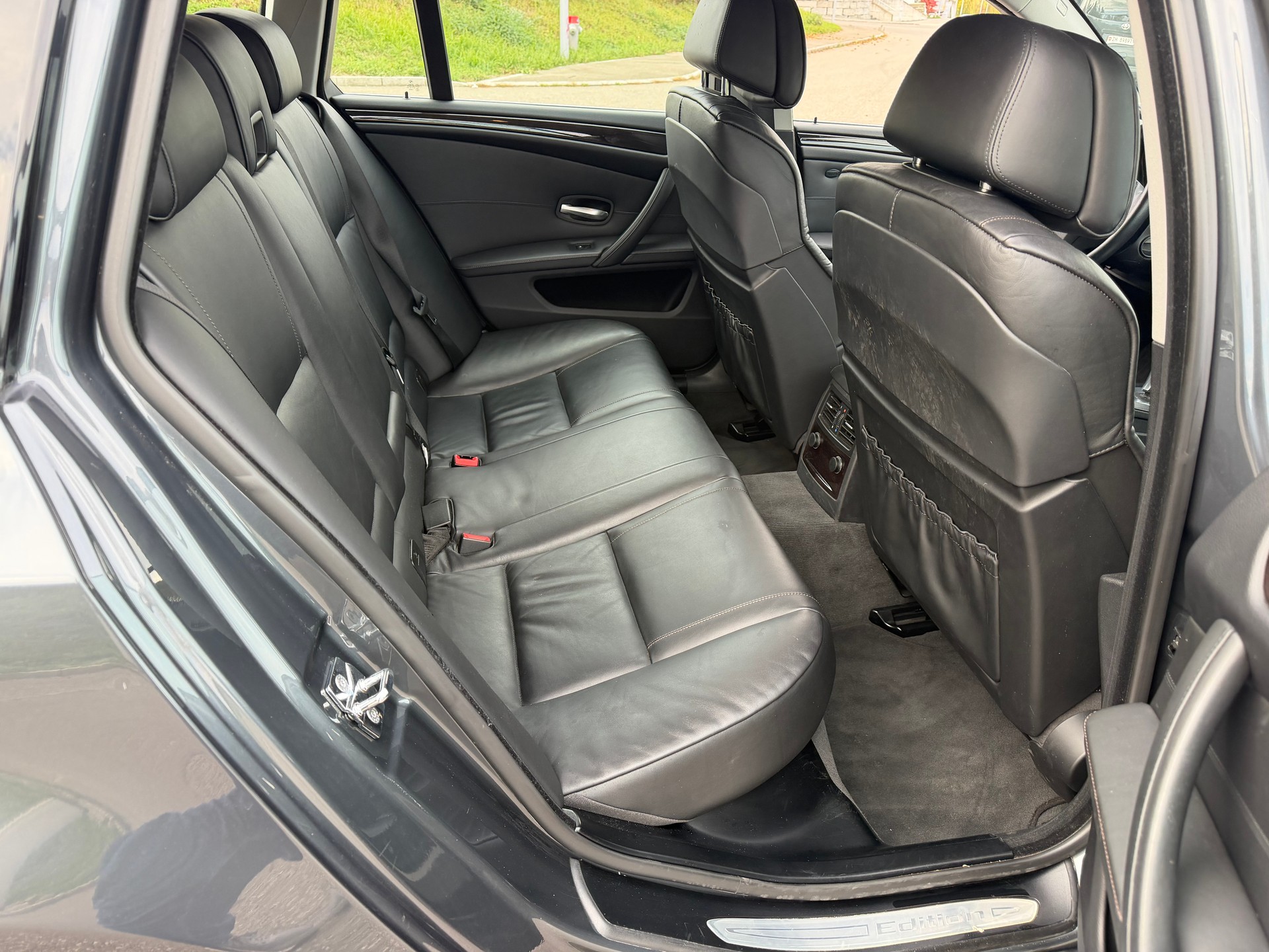 BMW 525xi Touring Steptronic-image-6