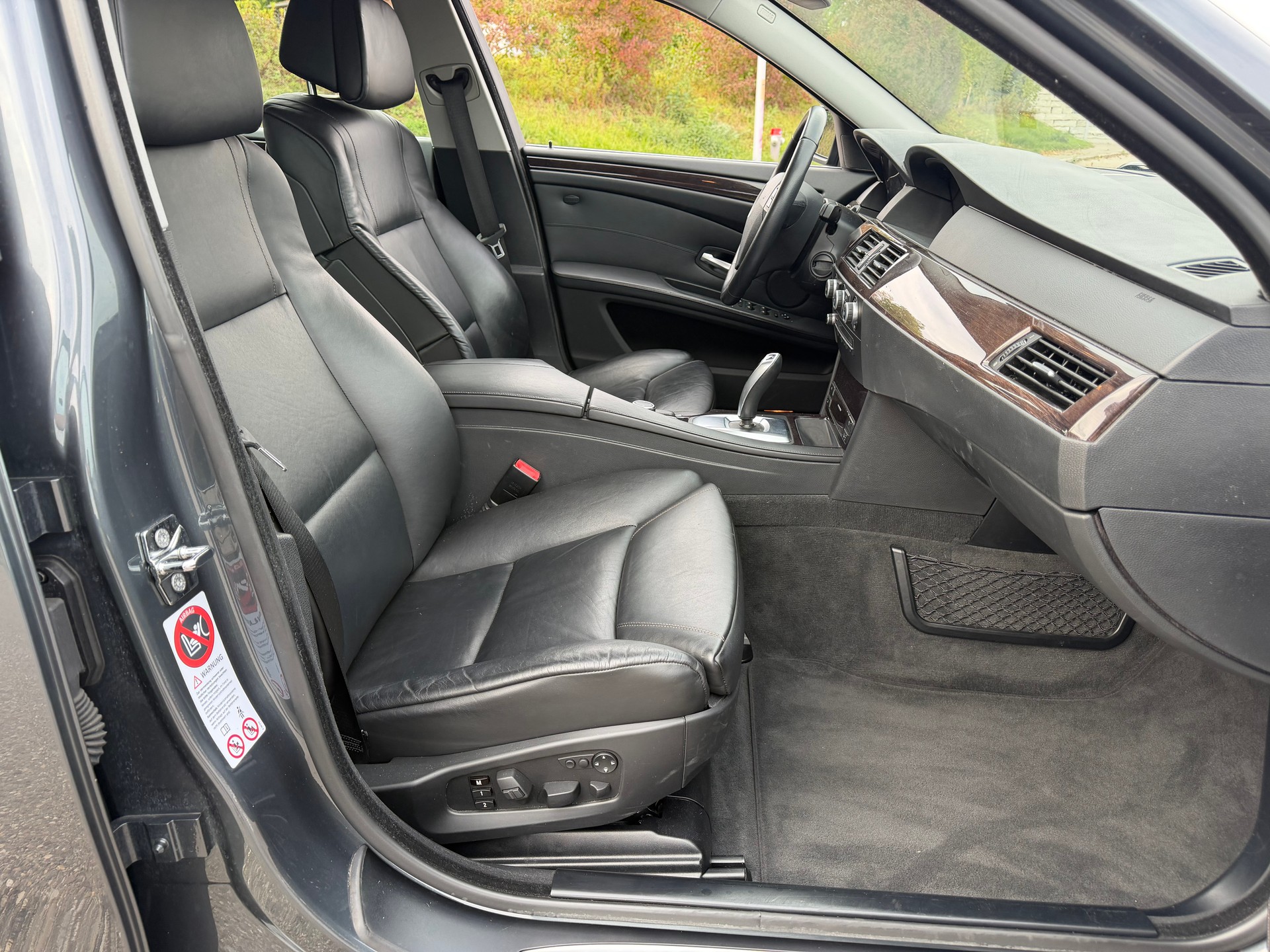 BMW 525xi Touring Steptronic-image-5