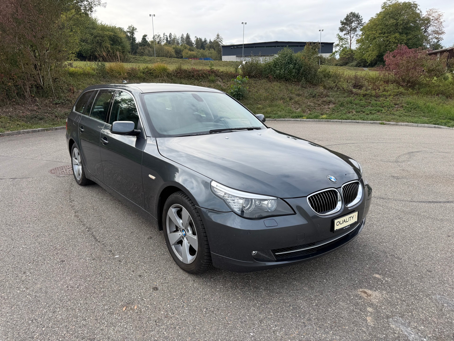 BMW 525xi Touring Steptronic-image-1