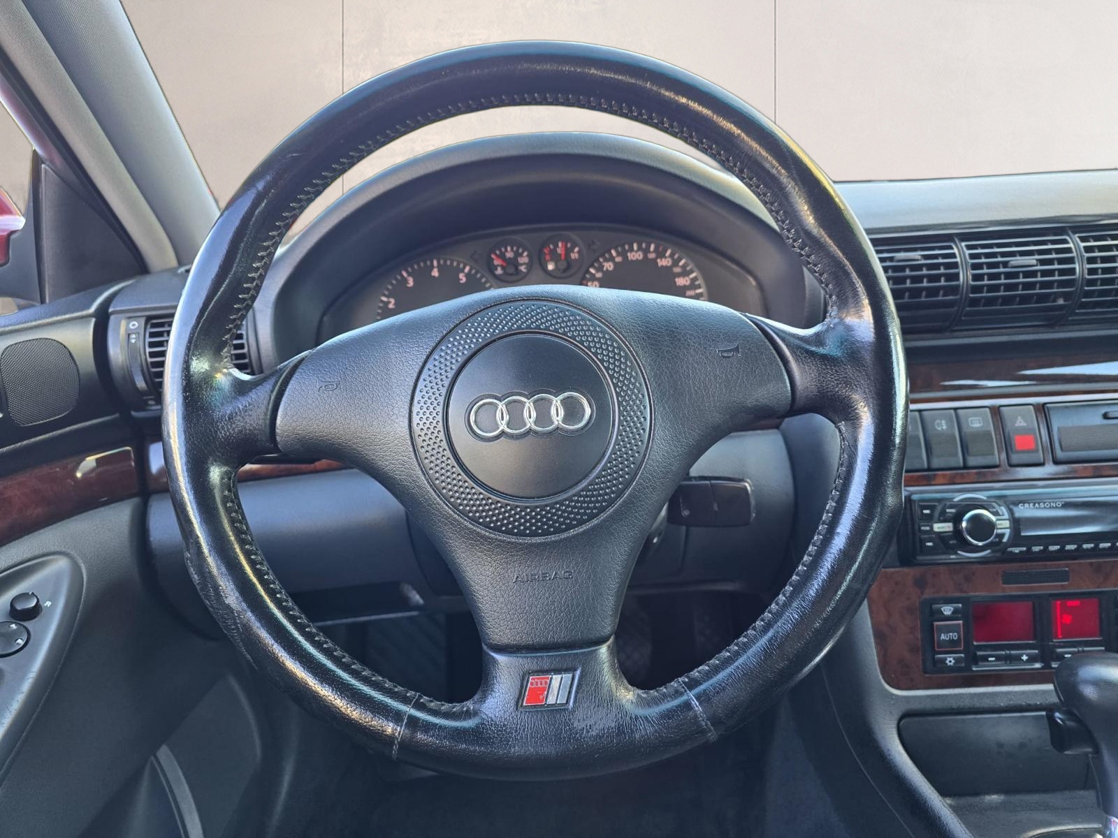 AUDI A4 Avant 1.8 T Advance-image-9