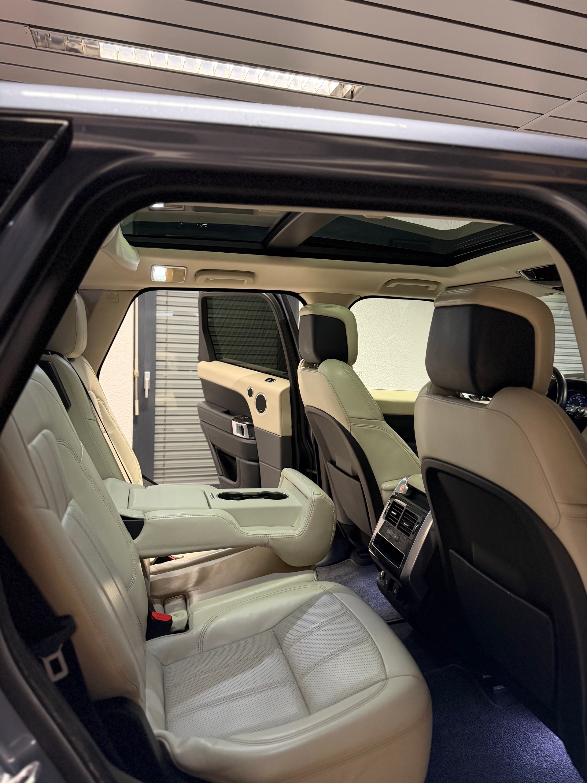 LAND ROVER Range Rover Sport 3.0 SDV6 HSE Dynamic Automatic-image-16
