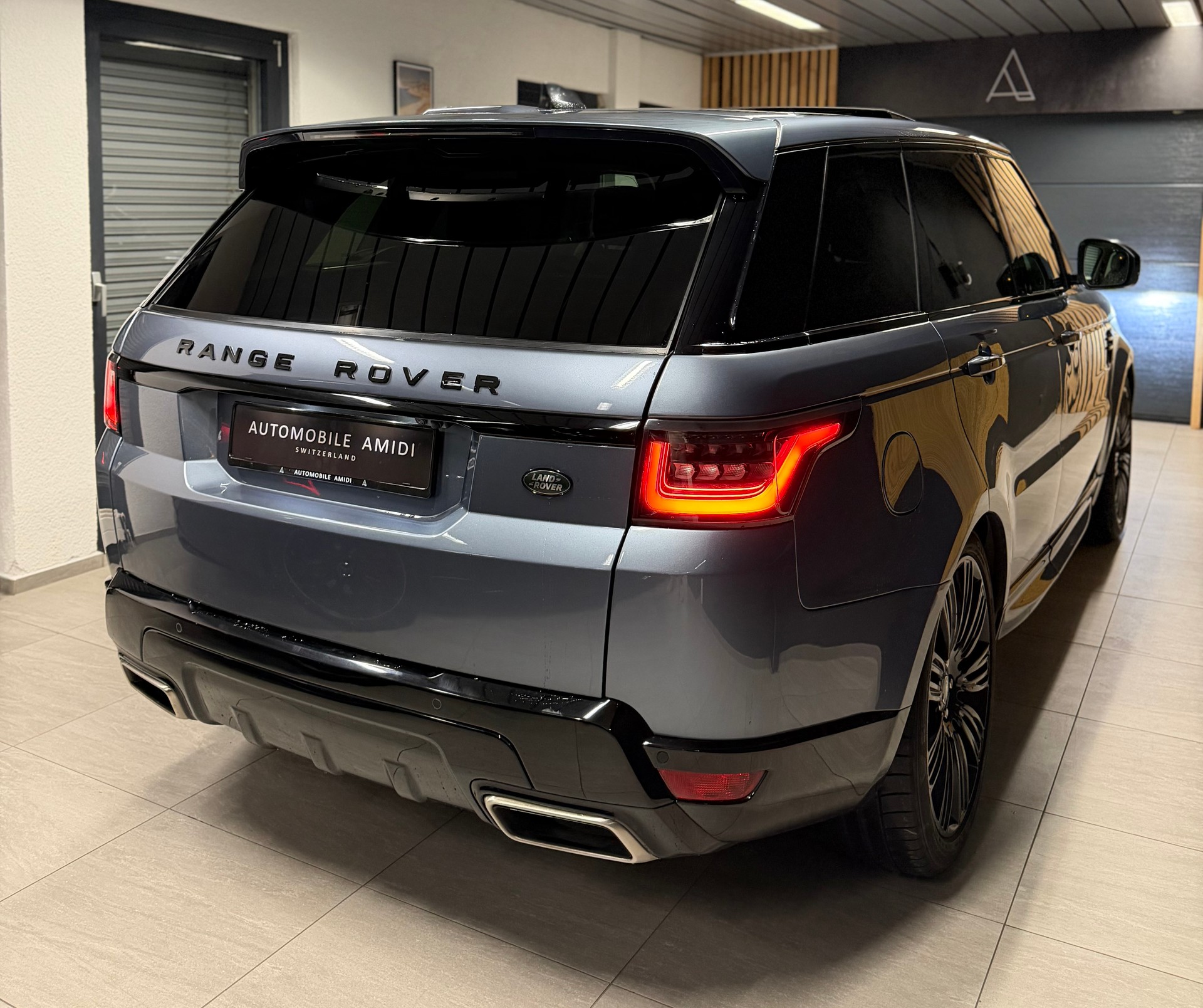 LAND ROVER Range Rover Sport 3.0 SDV6 HSE Dynamic Automatic-image-3