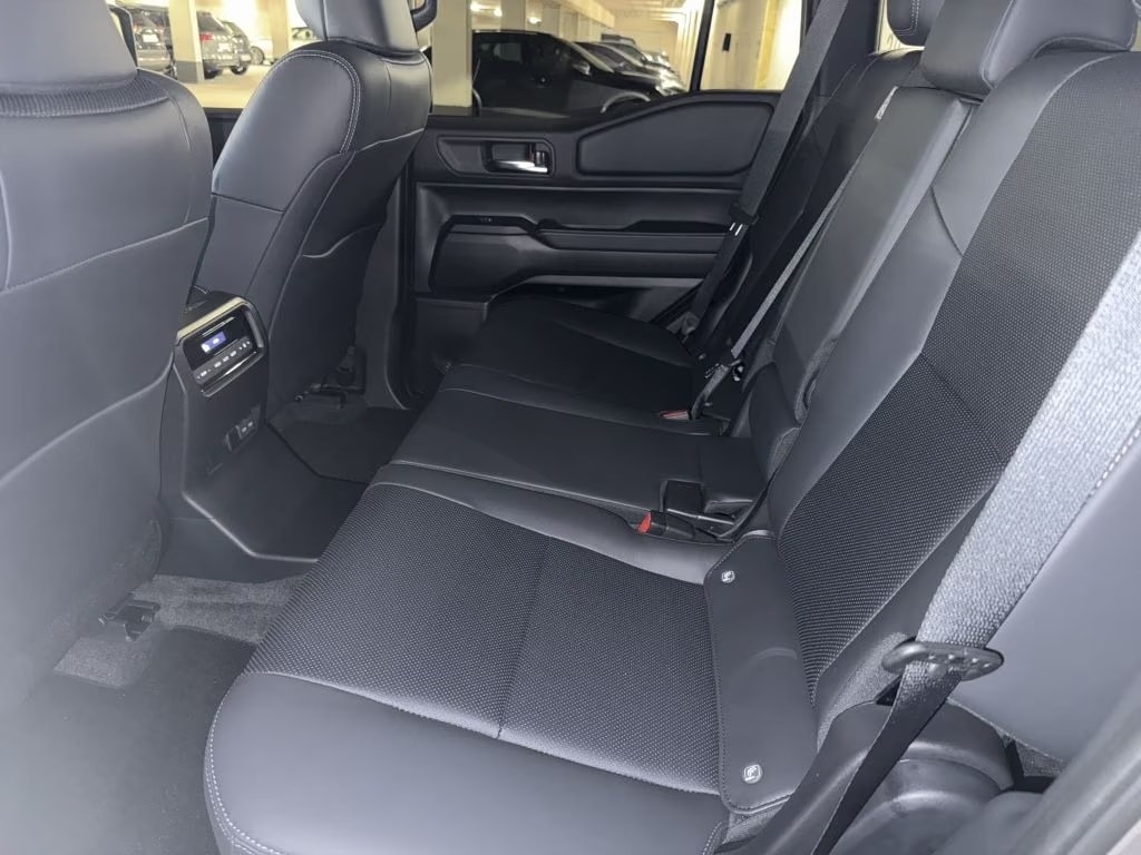 TOYOTA Land Cruiser 2.8TD Swiss Edition-image-7