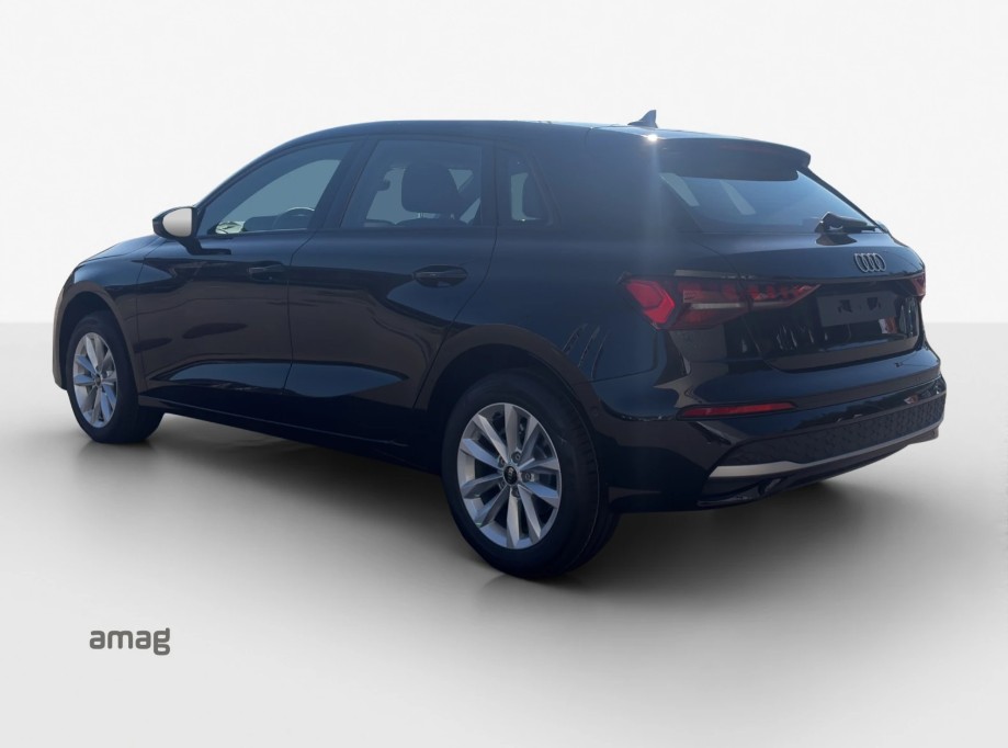 AUDI A3 Sportback TFSI 85 kW Ambition S-tronic-image-2