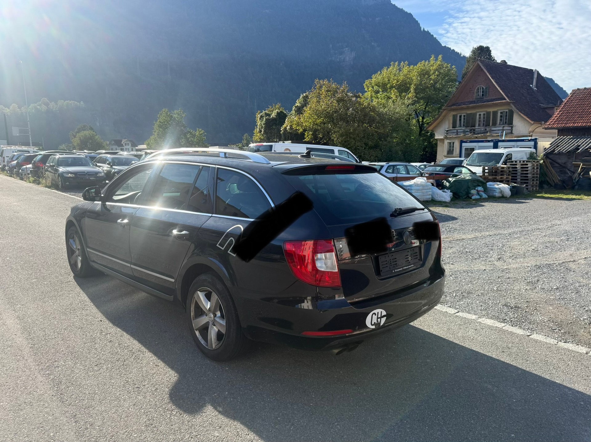 SKODA Superb Combi 2.0 TDi Ambition DSG-image-3
