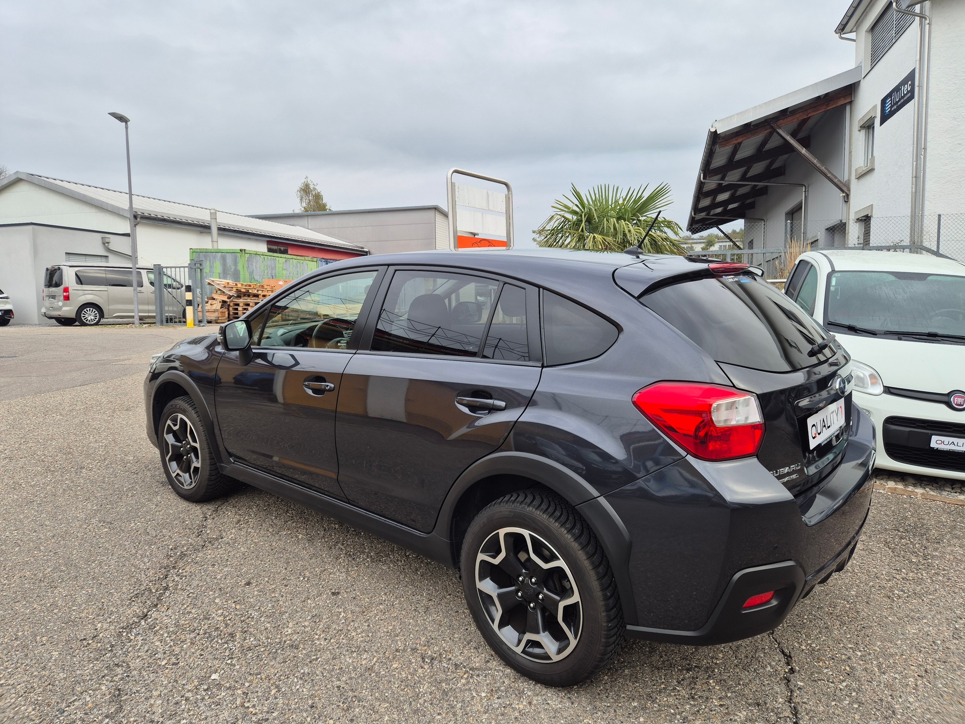 SUBARU XV 2.0 Swiss Two AWD CVT-showroom-element-3