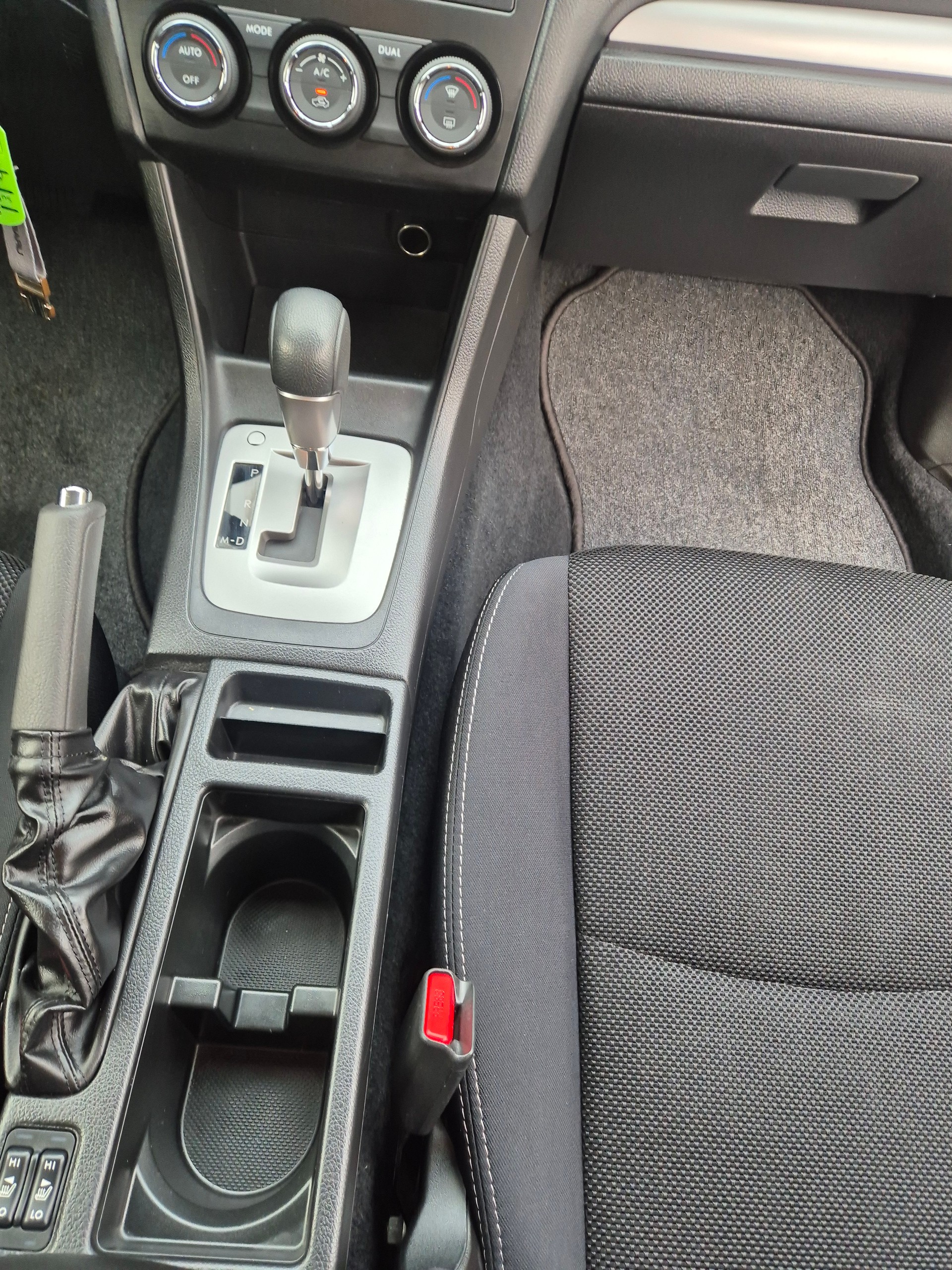 SUBARU XV 2.0 Swiss Two AWD CVT-image-8