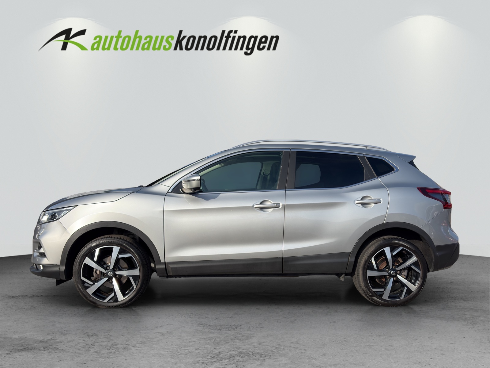 NISSAN Qashqai 1.6 dCi Tekna-showroom-element-1