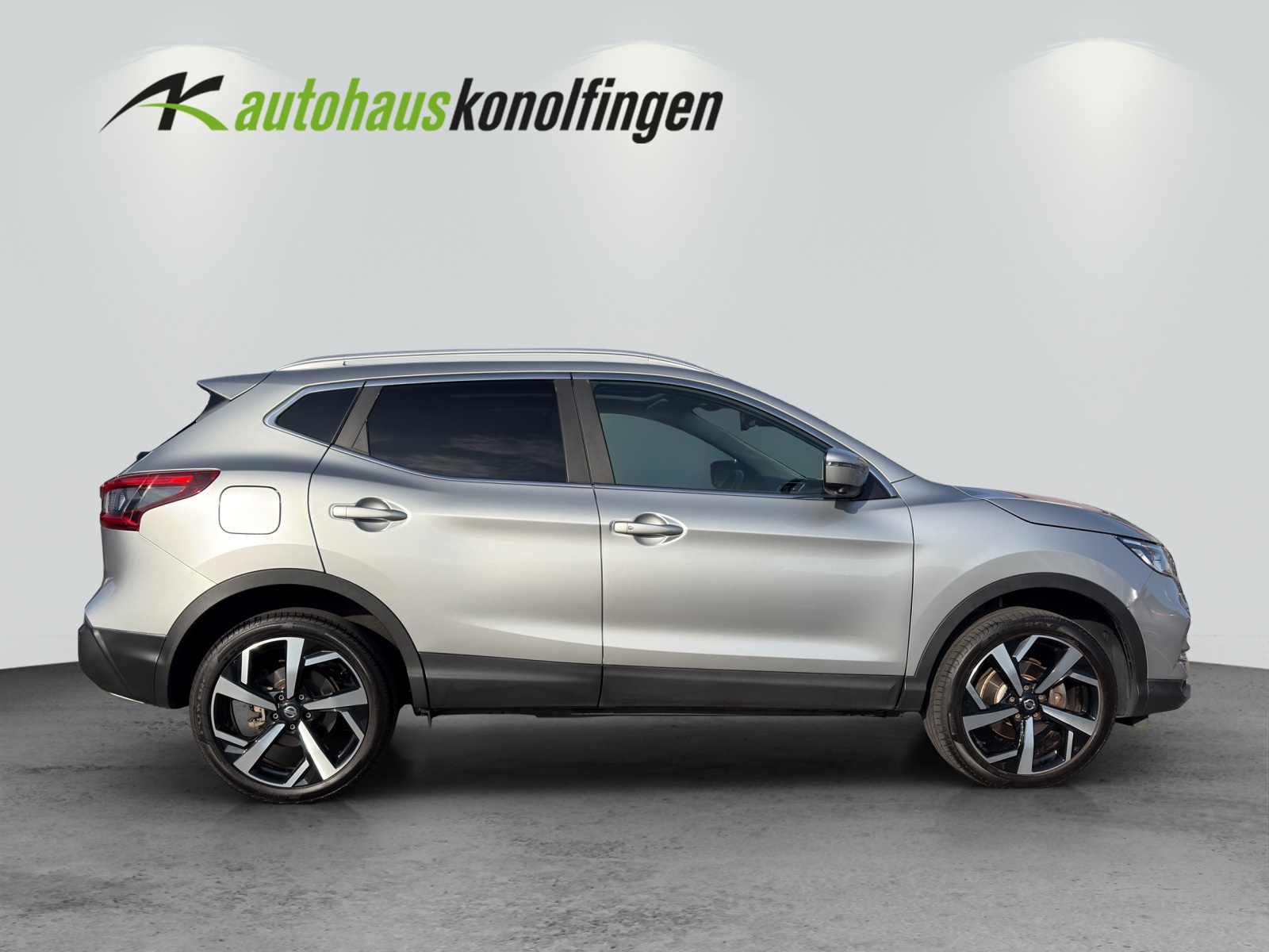 NISSAN Qashqai 1.6 dCi Tekna-image-4