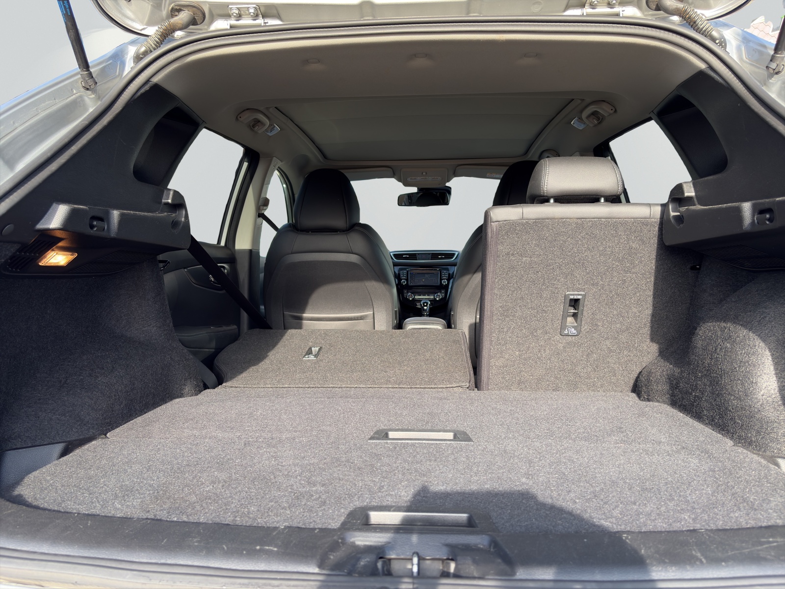 NISSAN Qashqai 1.6 dCi Tekna-image-15
