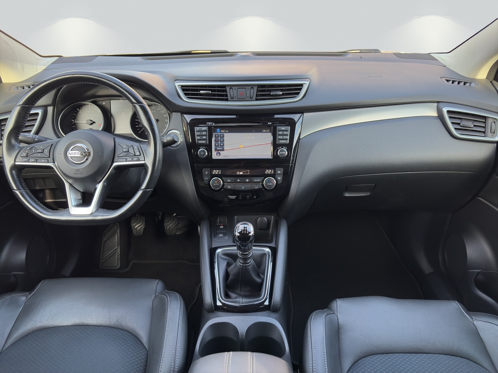 NISSAN Qashqai 1.6 dCi Tekna-image-13