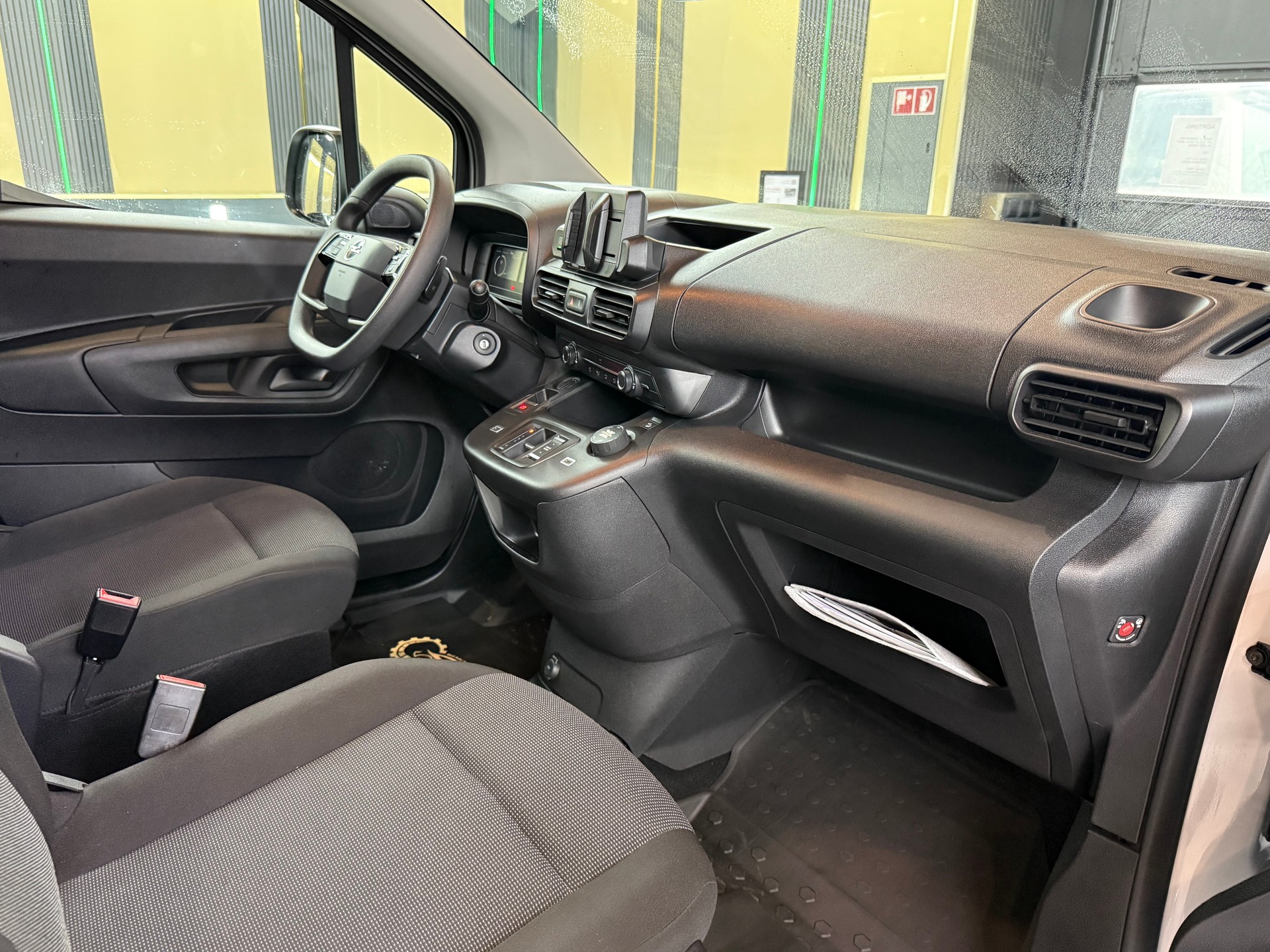 OPEL Combo Cargo 1.5 s/s Erhöhte Nutzlast 4x4 A-image-10