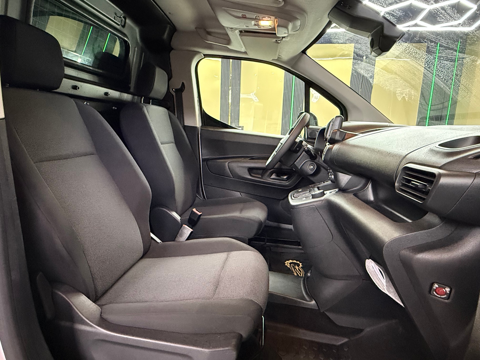 OPEL Combo Cargo 1.5 s/s Erhöhte Nutzlast 4x4 A-image-11