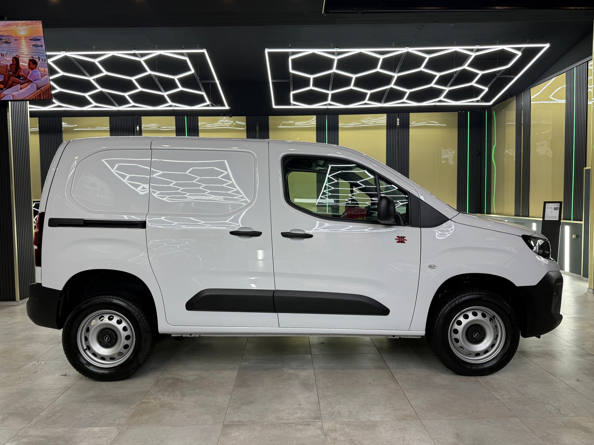 OPEL Combo Cargo 1.5 s/s Erhöhte Nutzlast 4x4 A-image-3