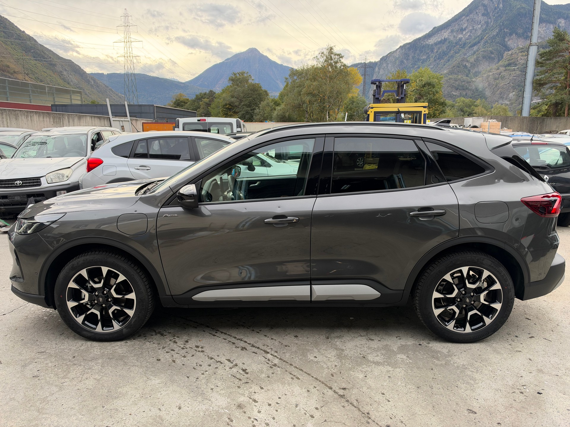 FORD Kuga 2.5 PHEV Active X FWD-image-0