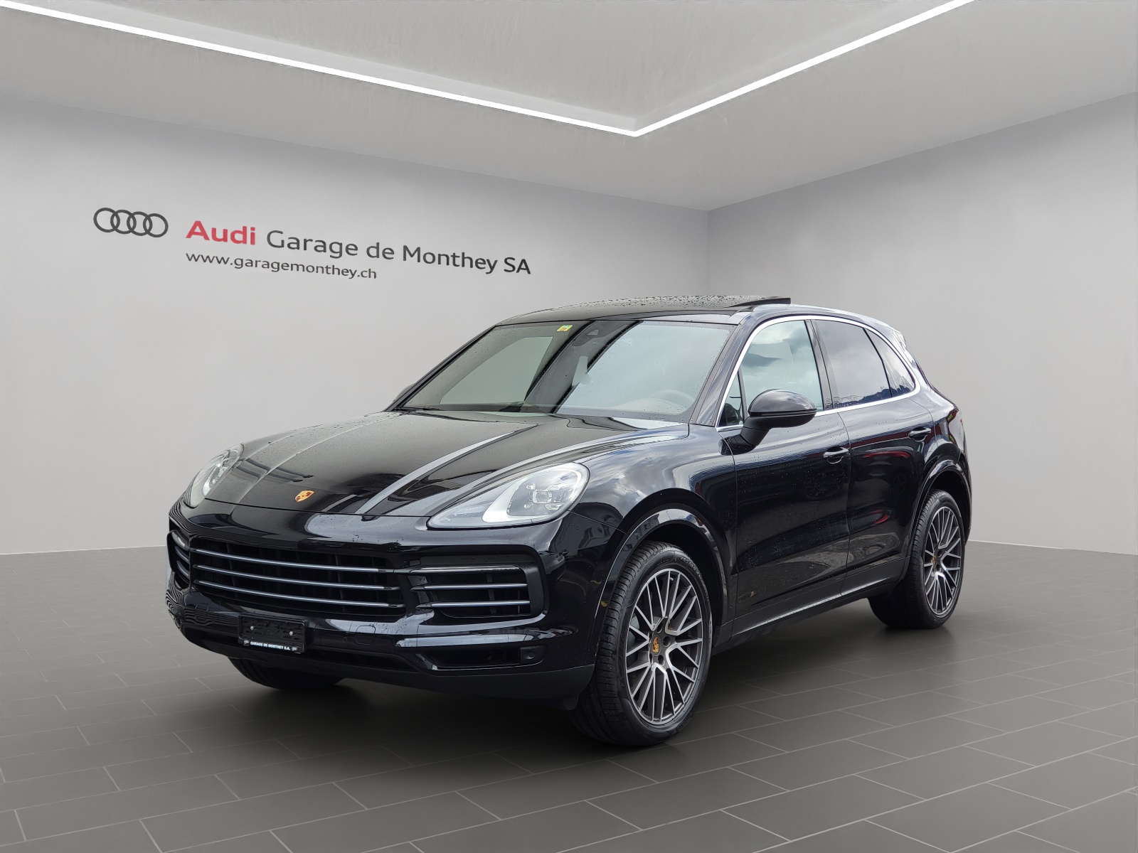 PORSCHE Cayenne-image-0