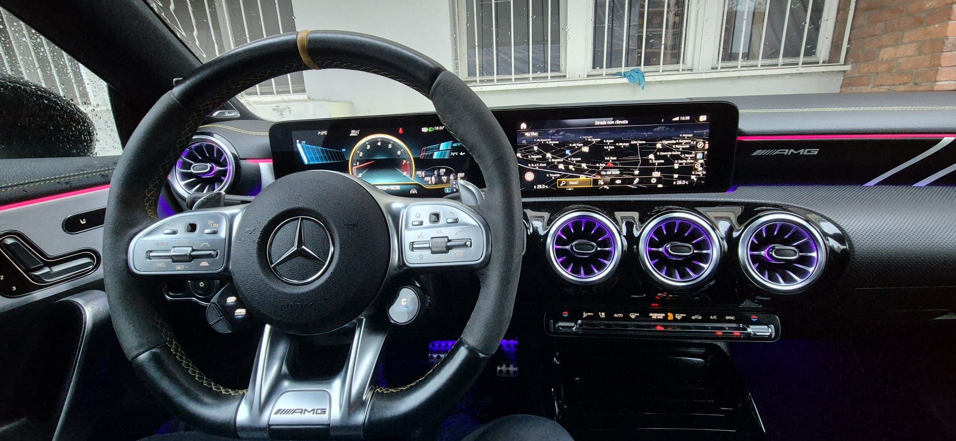 MERCEDES-BENZ CLA 45 S AMG 4Matic+ 8G-DCT-image-4