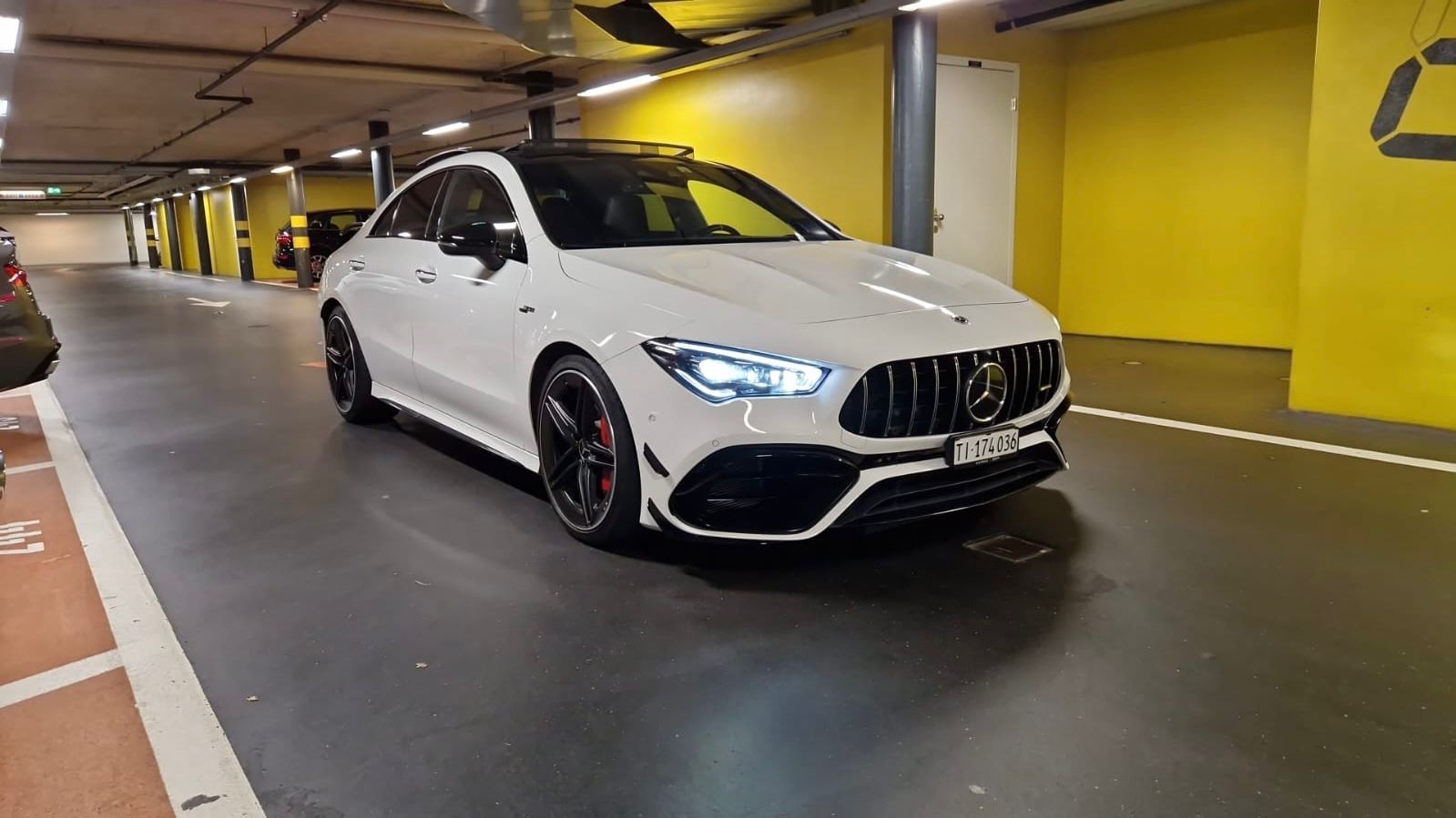 MERCEDES-BENZ CLA 45 S AMG 4Matic+ 8G-DCT-image-2