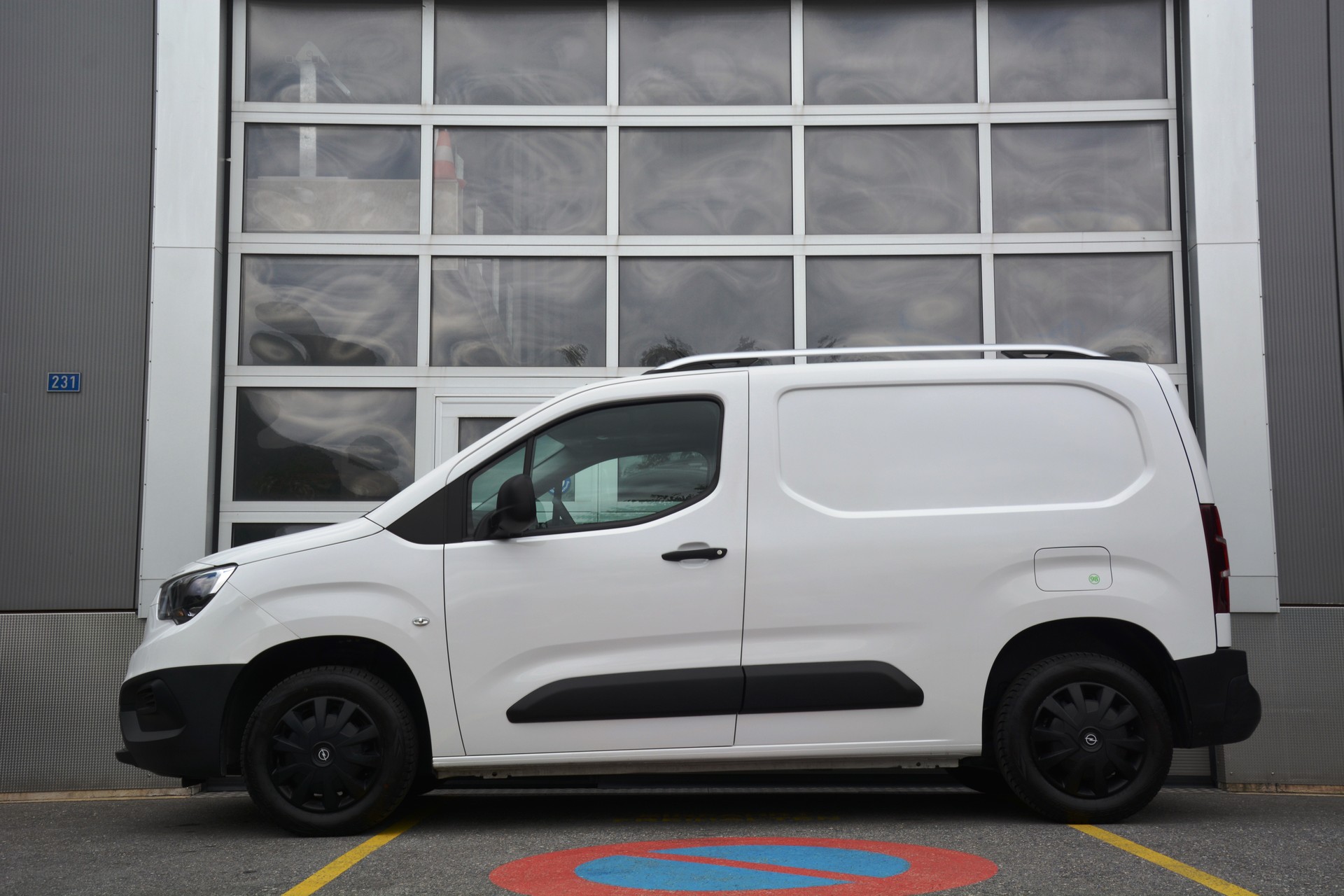 OPEL Combo 1.2 Cargo Enjoy start/stop-image-3