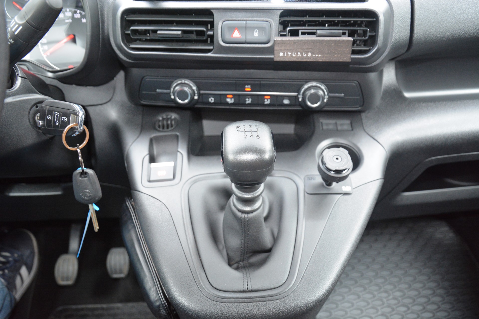 OPEL Combo 1.2 Cargo Enjoy start/stop-image-11