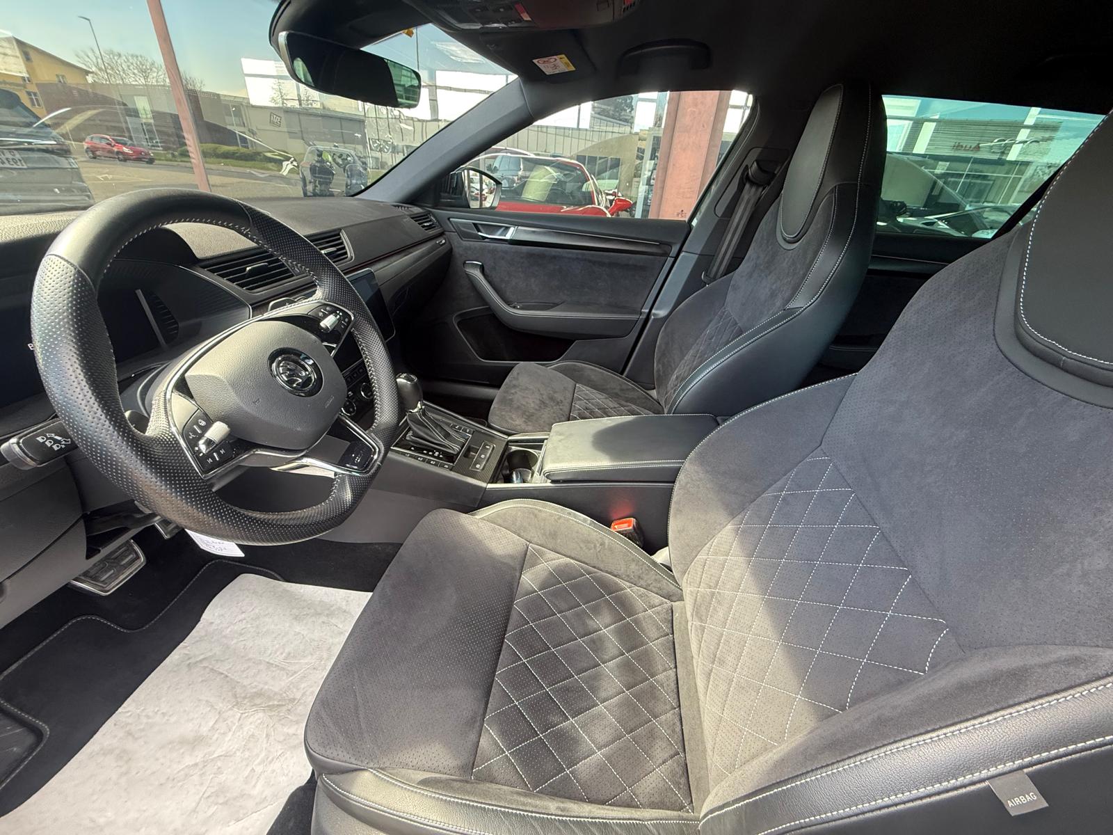 SKODA Superb 1.4 TSI Sport Line PHEV DSG-image-6