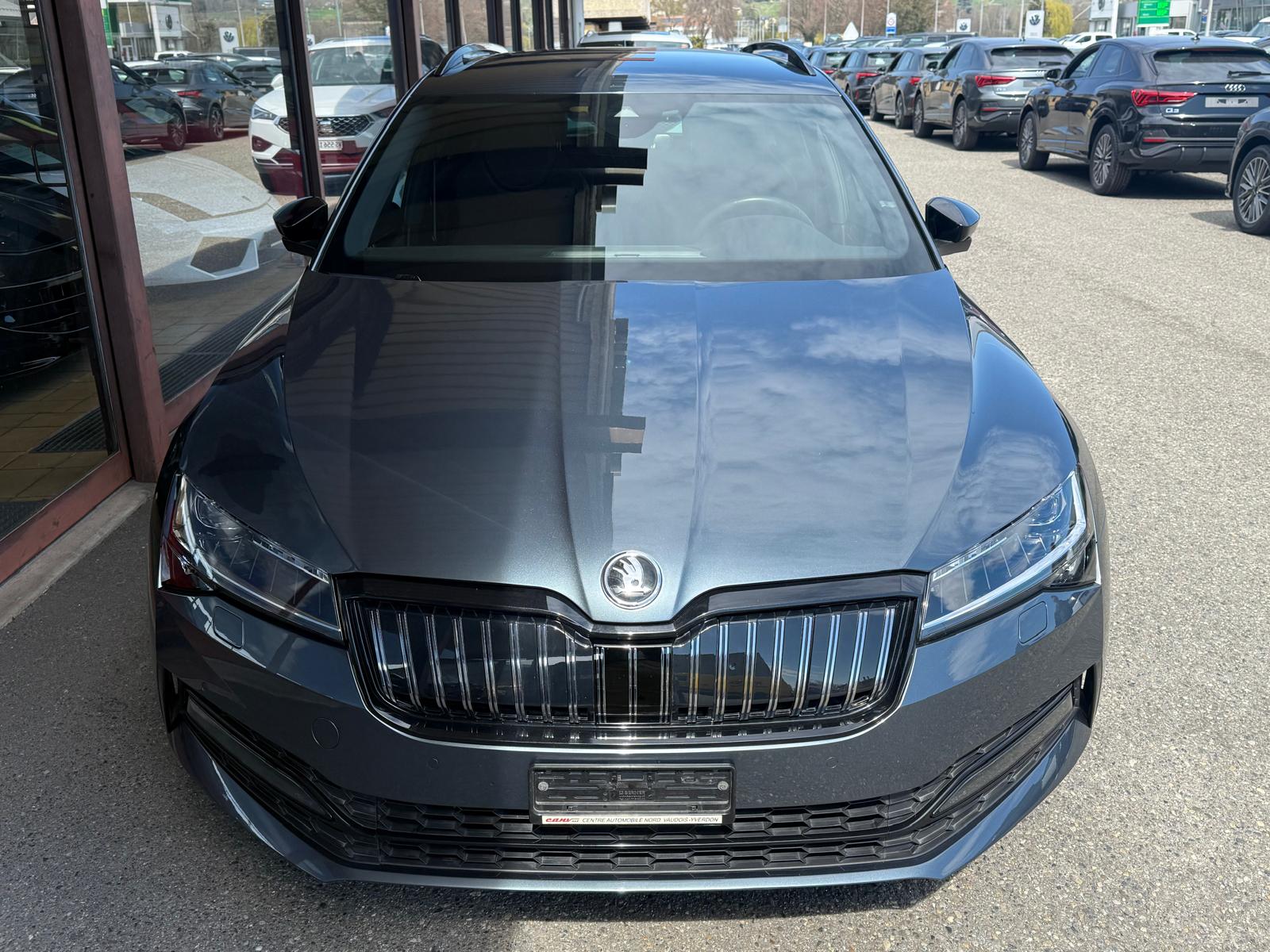 SKODA Superb 1.4 TSI Sport Line PHEV DSG-image-2