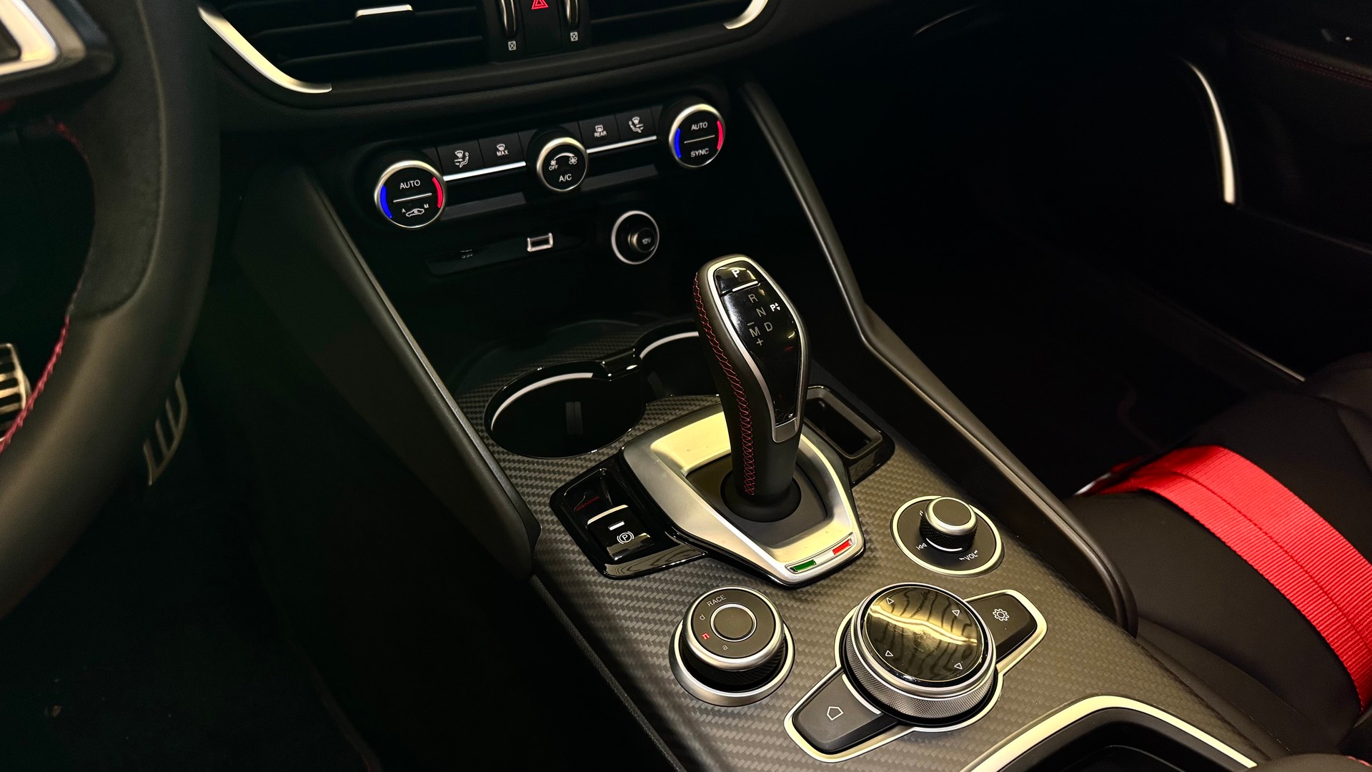ALFA ROMEO Giulia 2.9 V6 GTA M Automatic-image-11