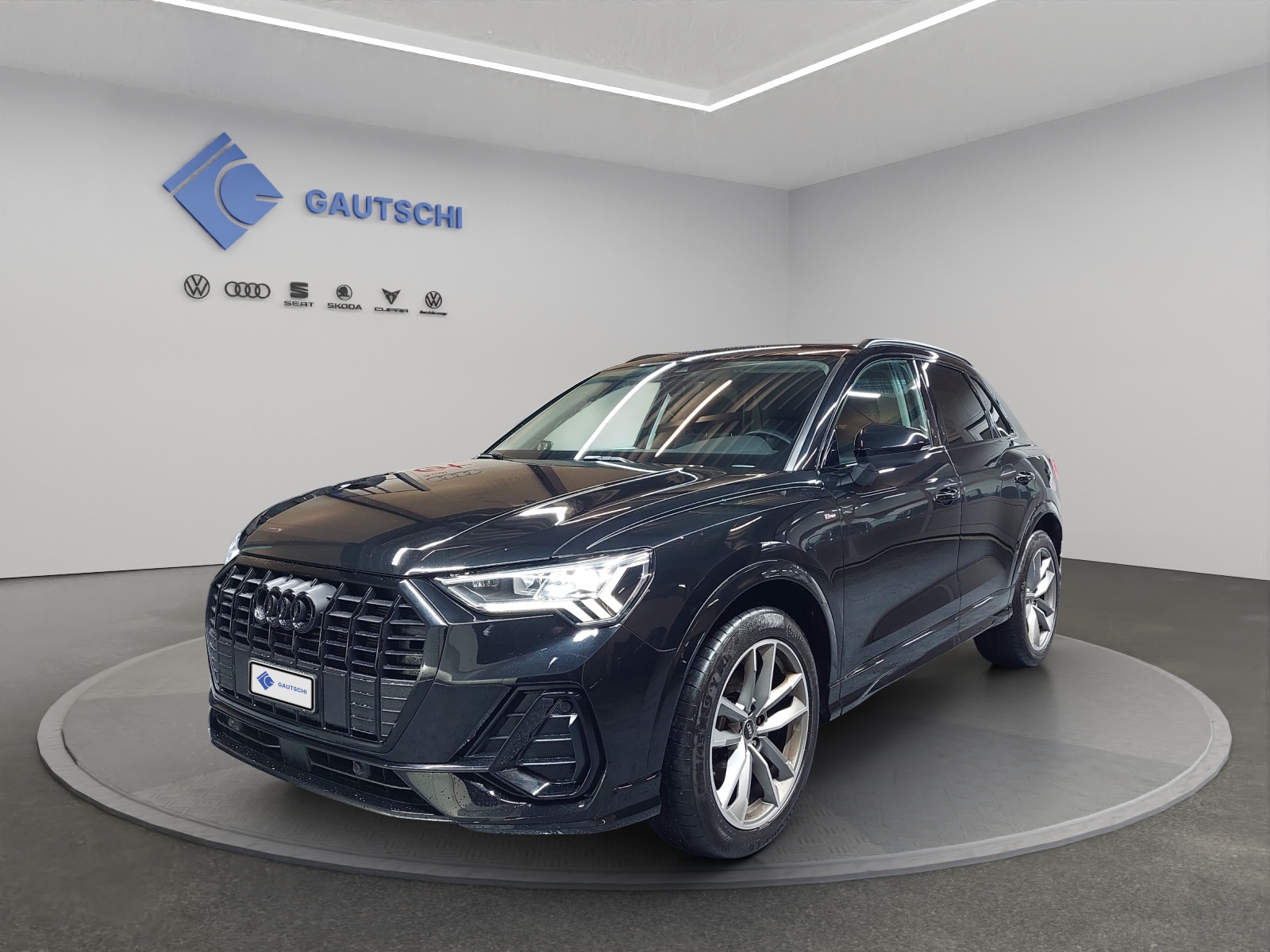 AUDI Q3 35 TDI S line quattro S-tronic-image-0