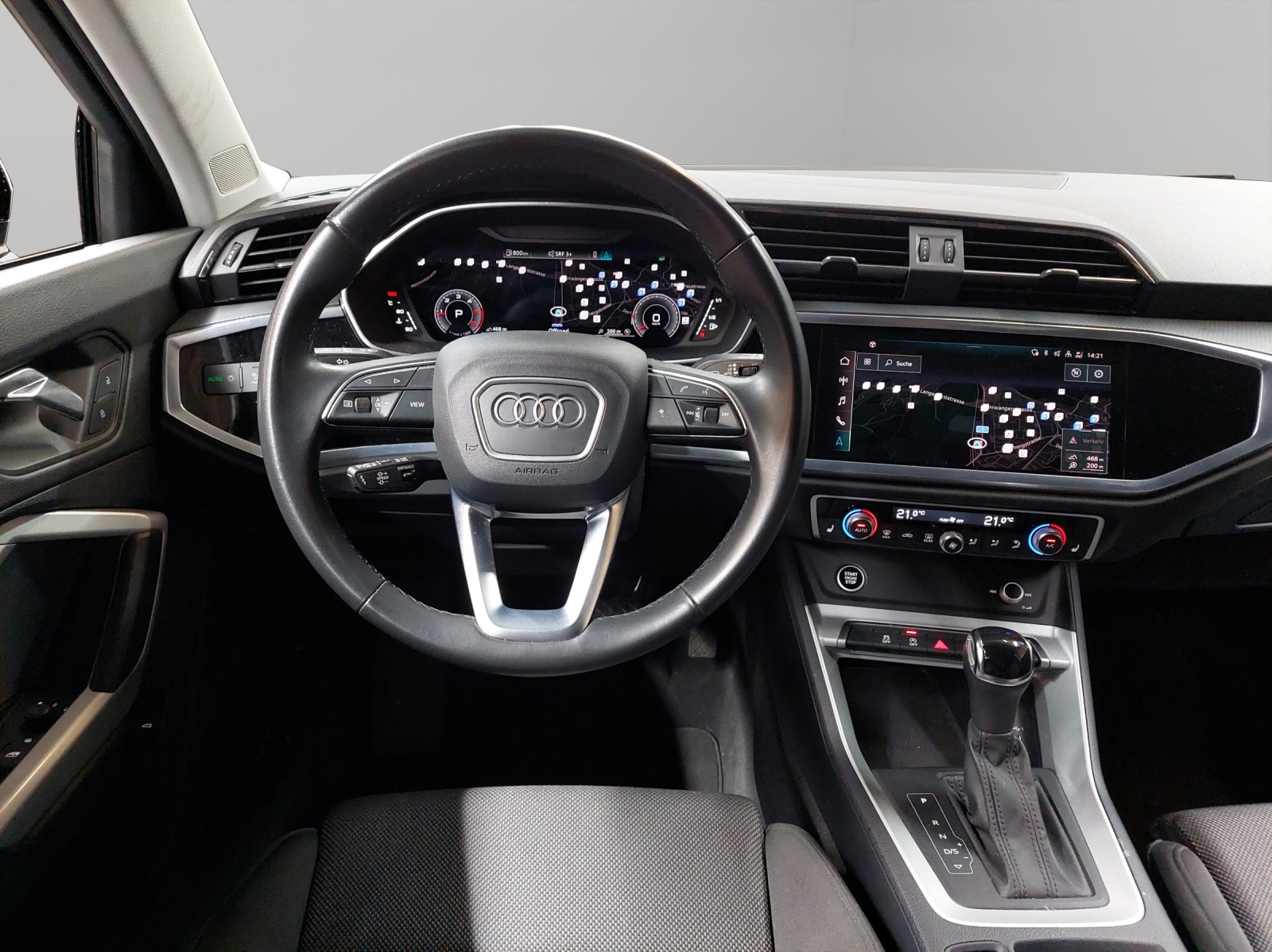 AUDI Q3 35 TDI S line quattro S-tronic-image-6
