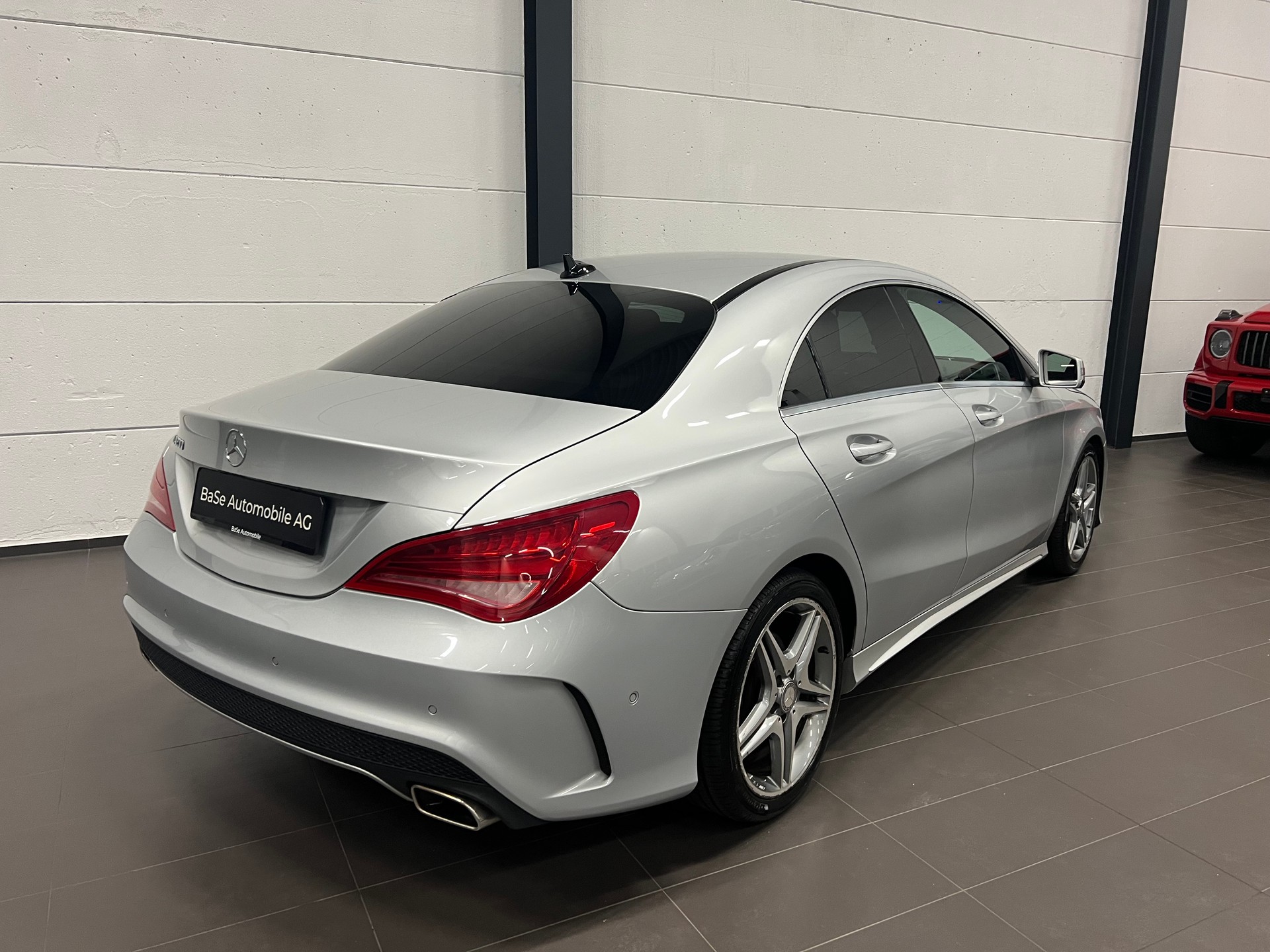 MERCEDES-BENZ CLA 200 AMG Line 7G-DCT-image-10