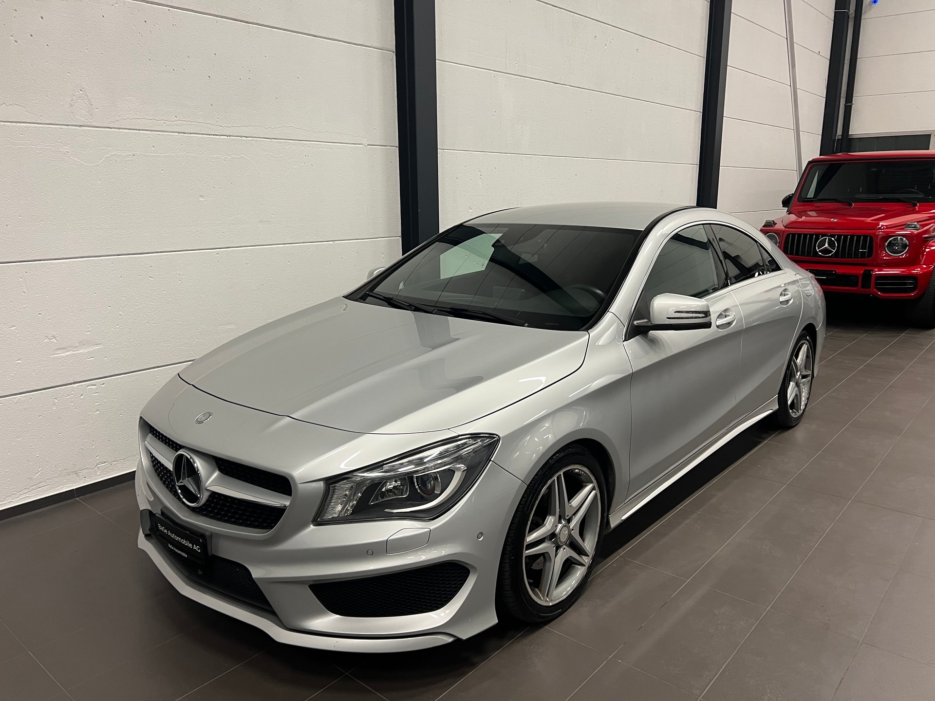 MERCEDES-BENZ CLA 200 AMG Line 7G-DCT-image-4
