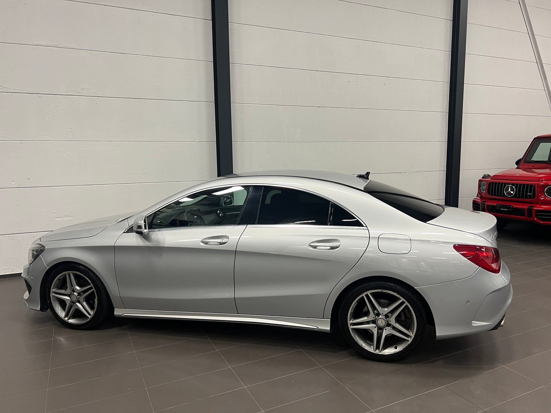 MERCEDES-BENZ CLA 200 AMG Line 7G-DCT-image-13