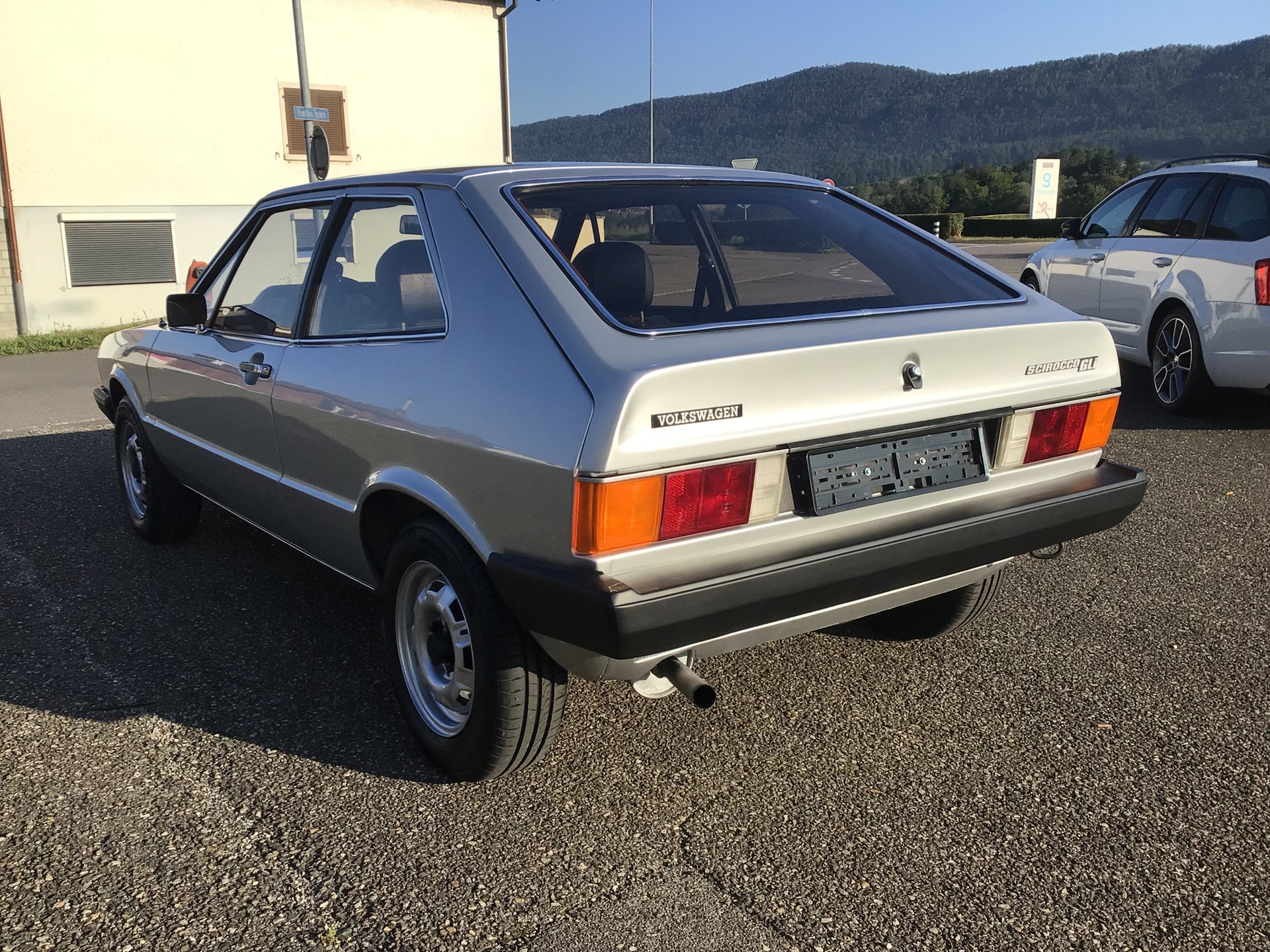 VW SCIROCCO-image-4