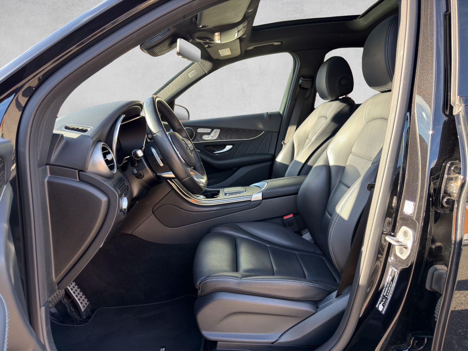 MERCEDES-BENZ GLC 300 d AMG Line 4Matic 9G-Tronic-image-6