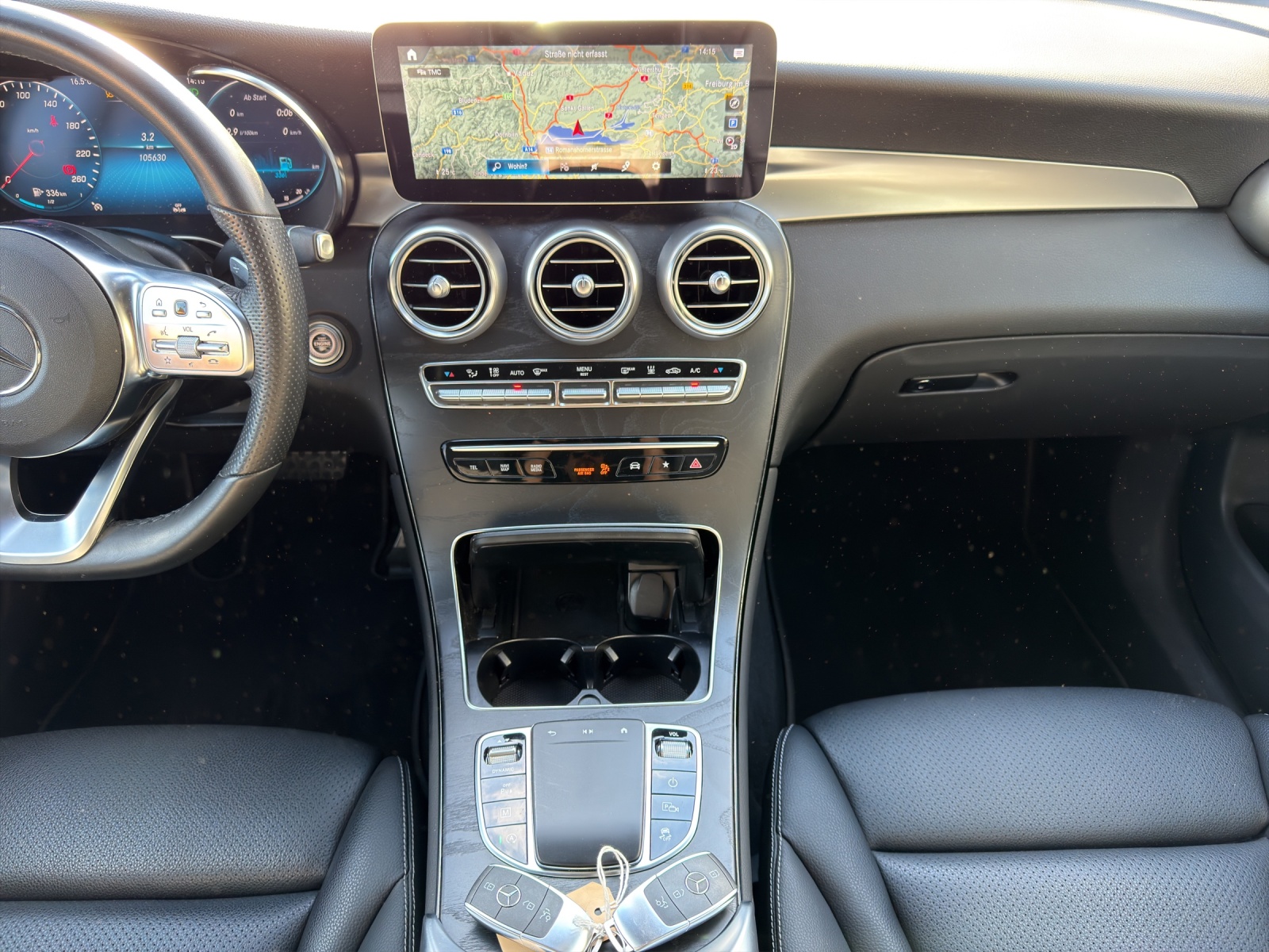 MERCEDES-BENZ GLC 300 d AMG Line 4Matic 9G-Tronic-image-11