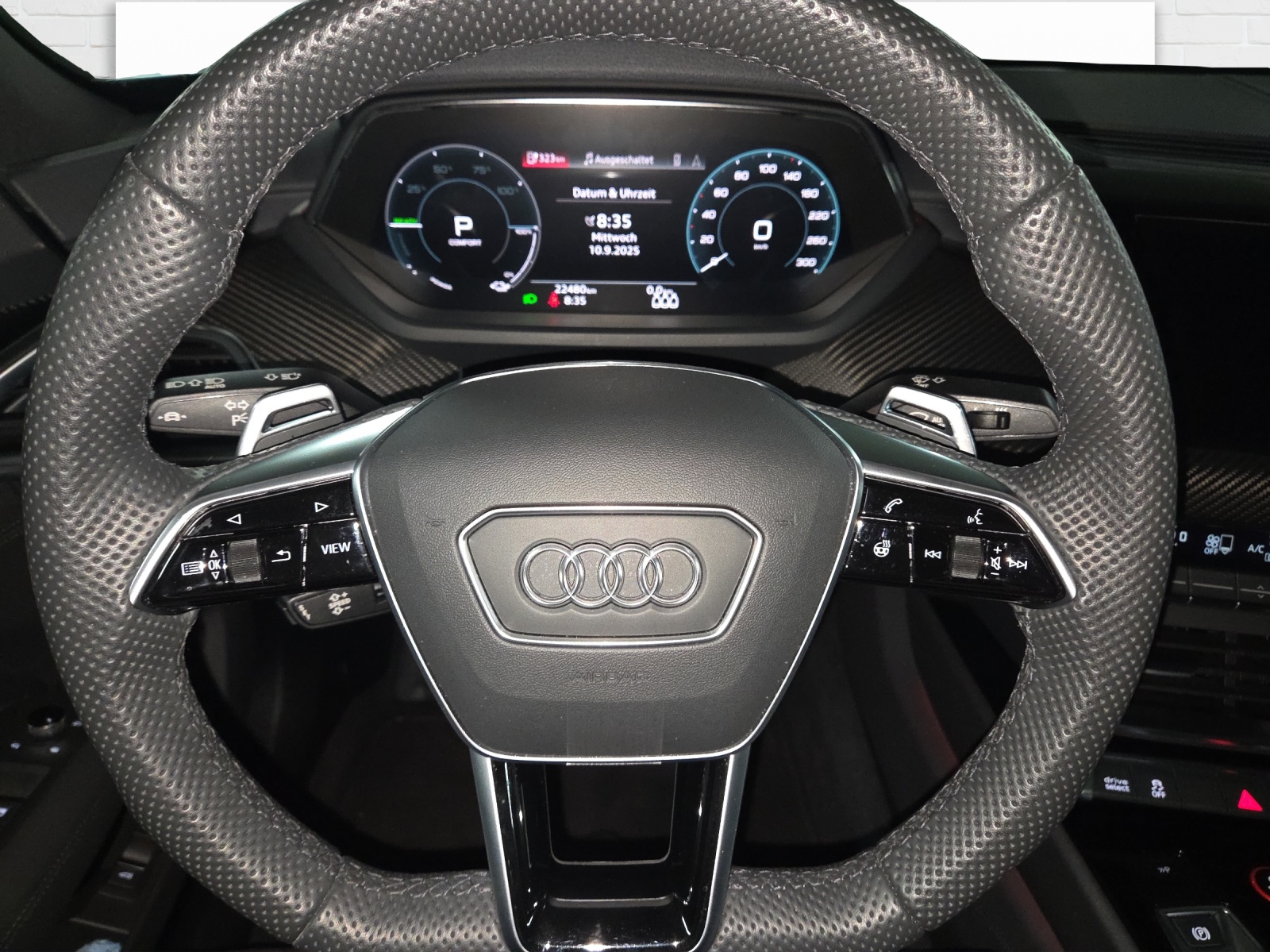 AUDI e-tron GT quattro-image-5