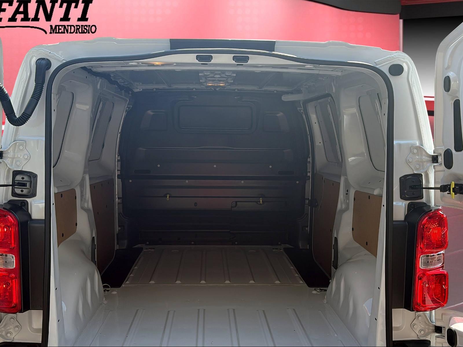 TOYOTA PROACE Van L1 1.5 D Active-image-6