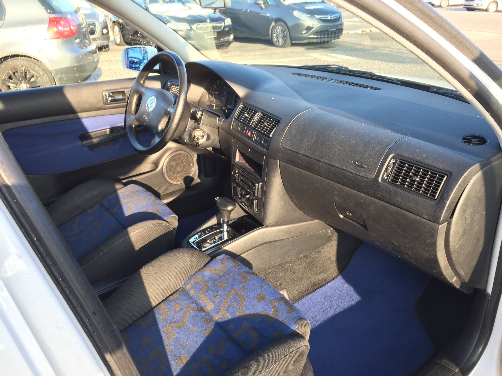 VW Golf 1.6 Comfortline-image-8