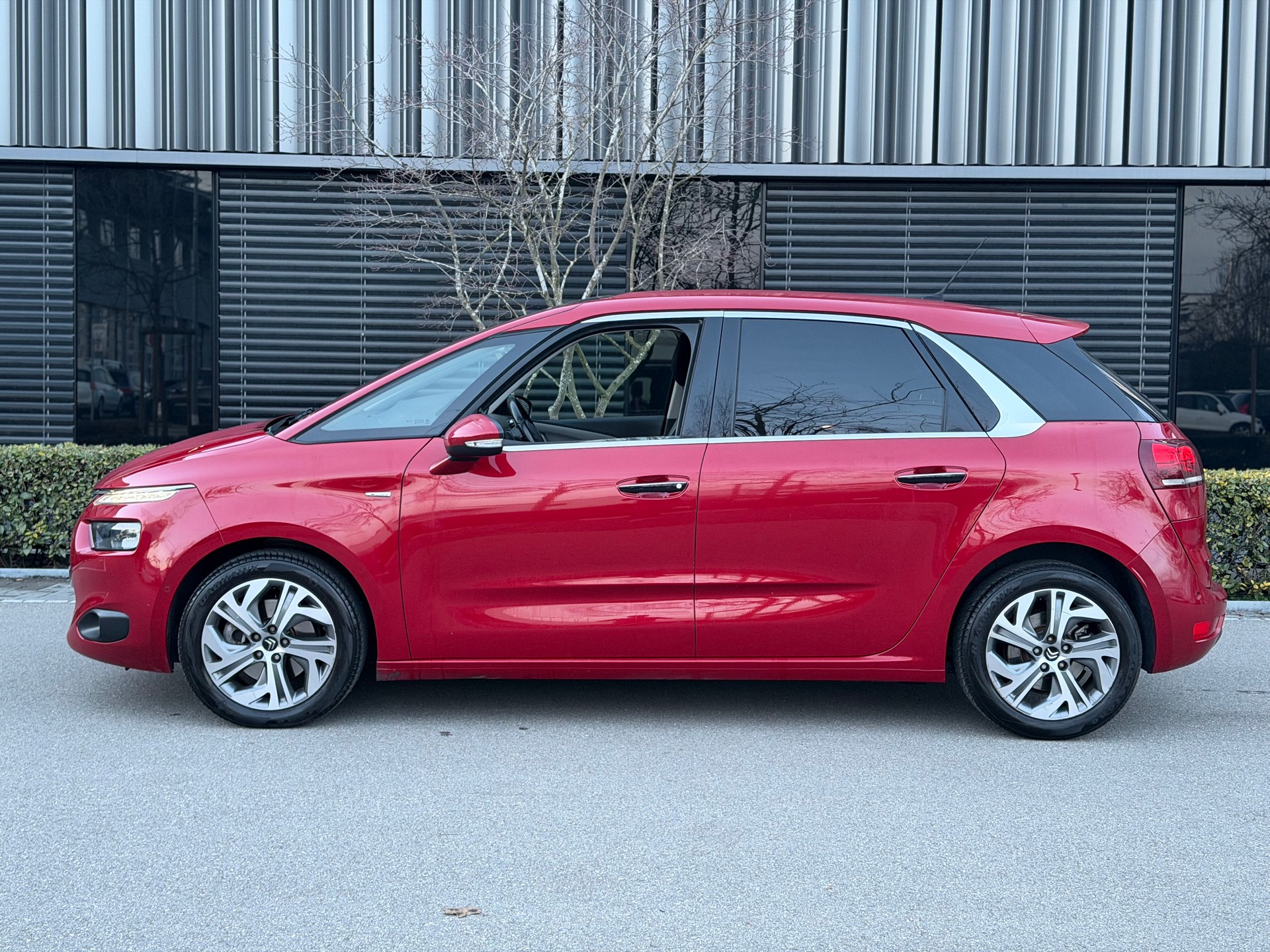 CITROEN C4 Picasso 1.6i 16V e-THP Exclusive Automatic-image-1