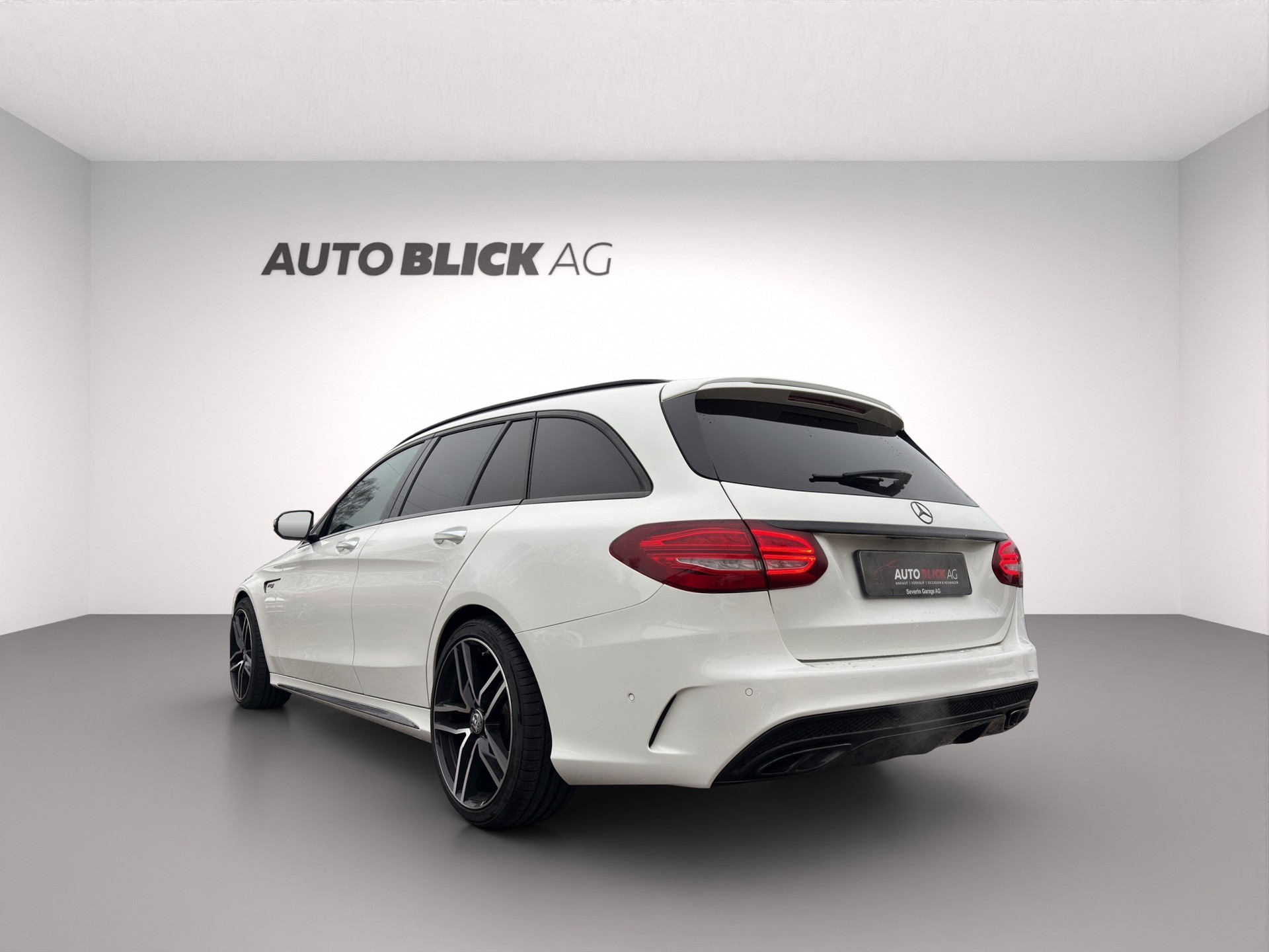 MERCEDES-BENZ C 43 AMG 4Matic 9G-Tronic-image-6