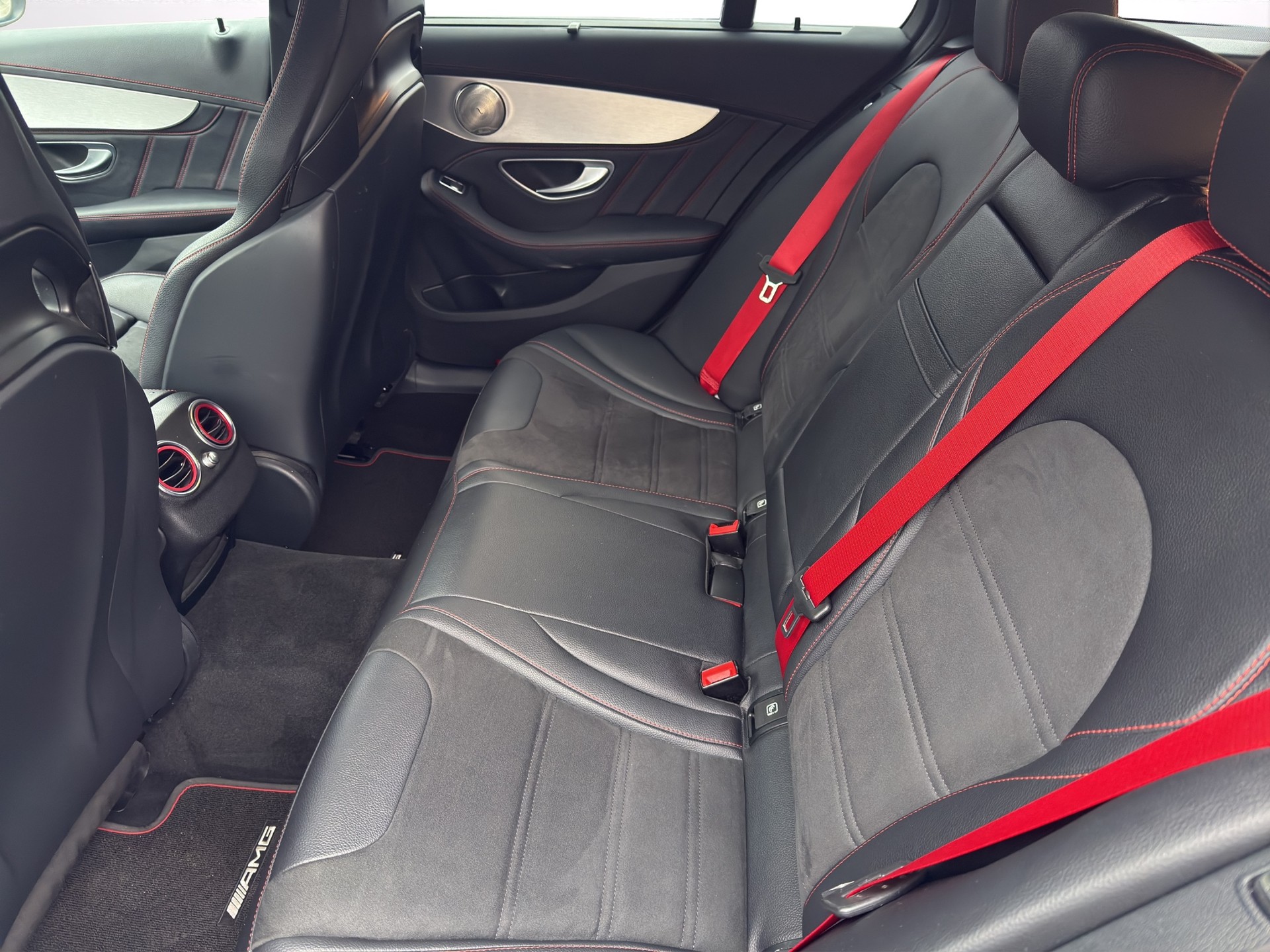 MERCEDES-BENZ C 43 AMG 4Matic 9G-Tronic-image-13