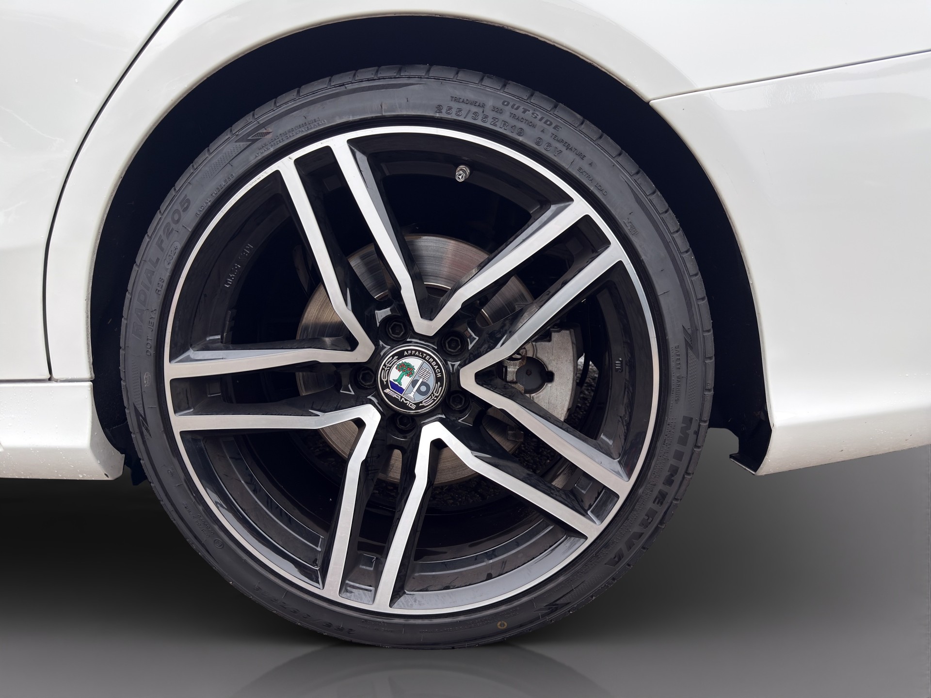MERCEDES-BENZ C 43 AMG 4Matic 9G-Tronic-image-8
