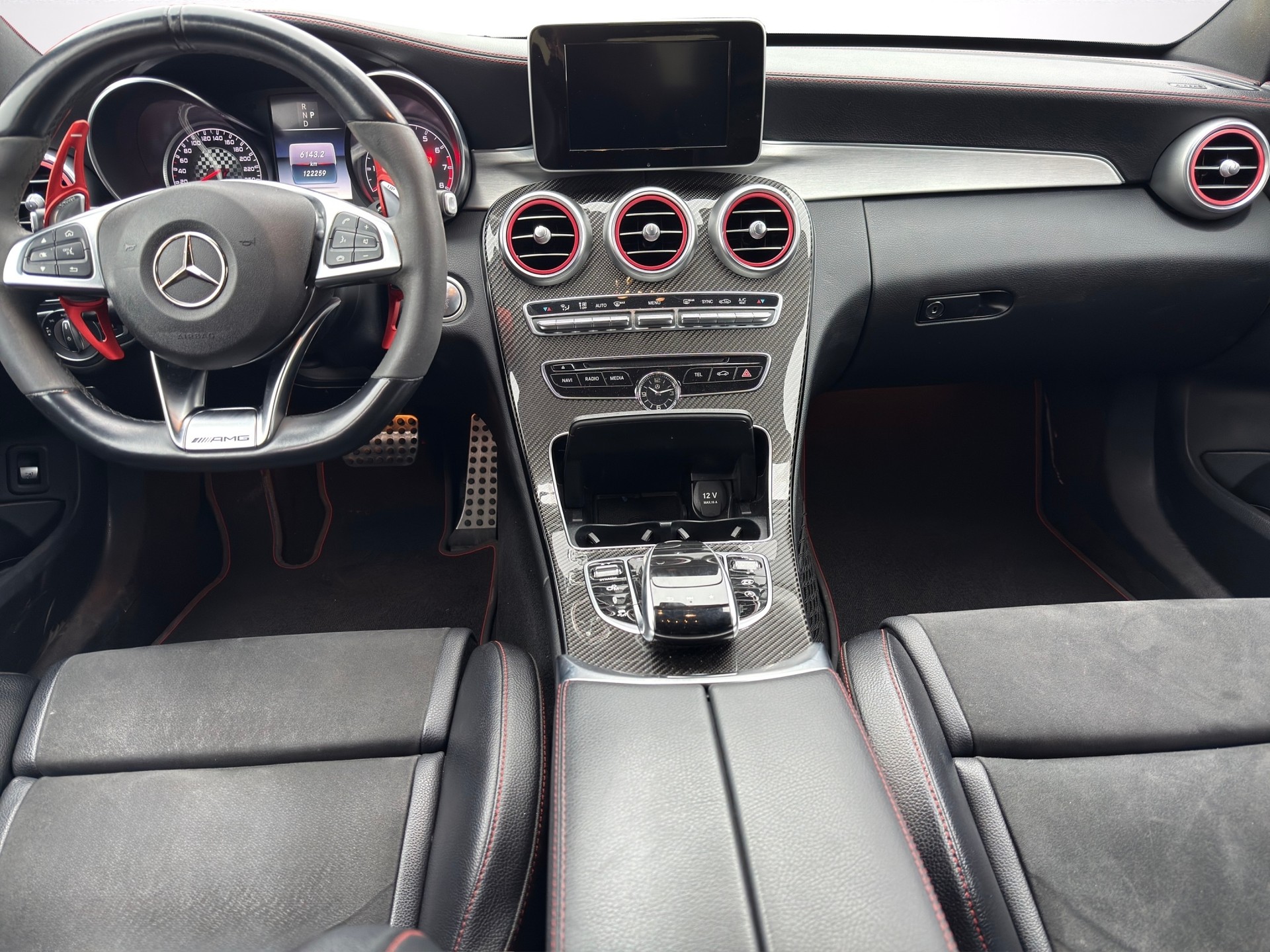 MERCEDES-BENZ C 43 AMG 4Matic 9G-Tronic-image-11